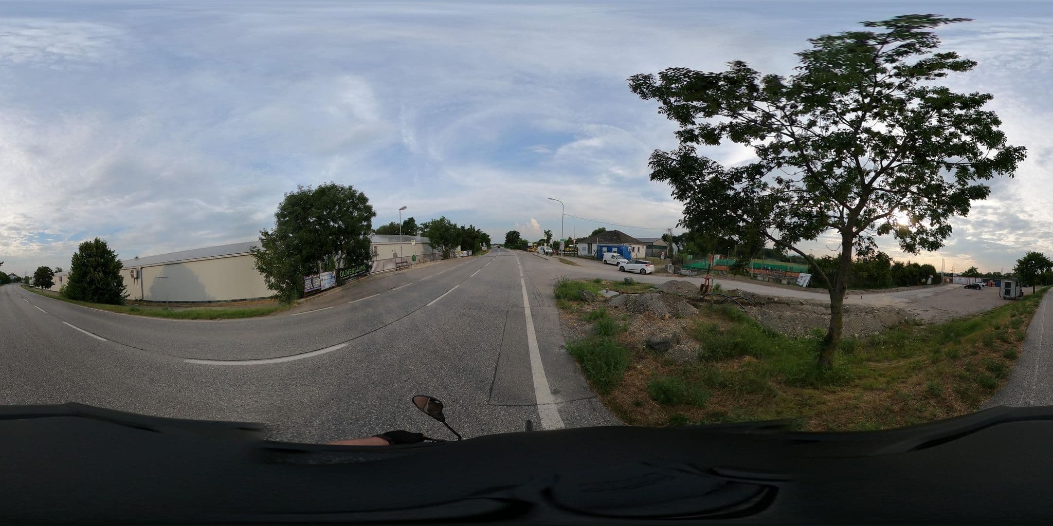 Street view near Tom Tom Tenniscenter, Maria Lanzendorf — © di0v0n (CC BY-SA · Mapillary)
