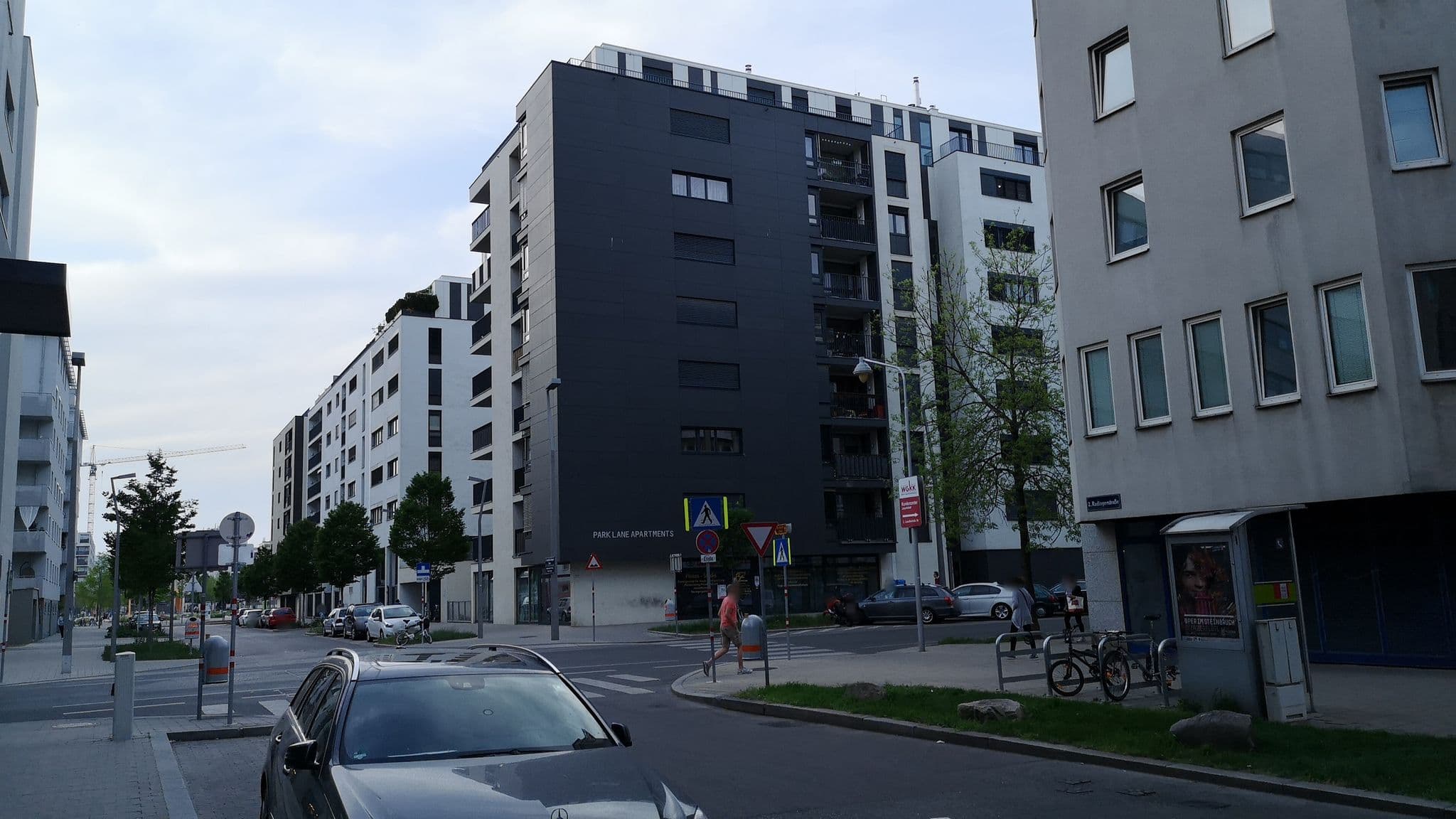 Street view near Accor, Landstraße — © rsandu (CC BY-SA · Mapillary)