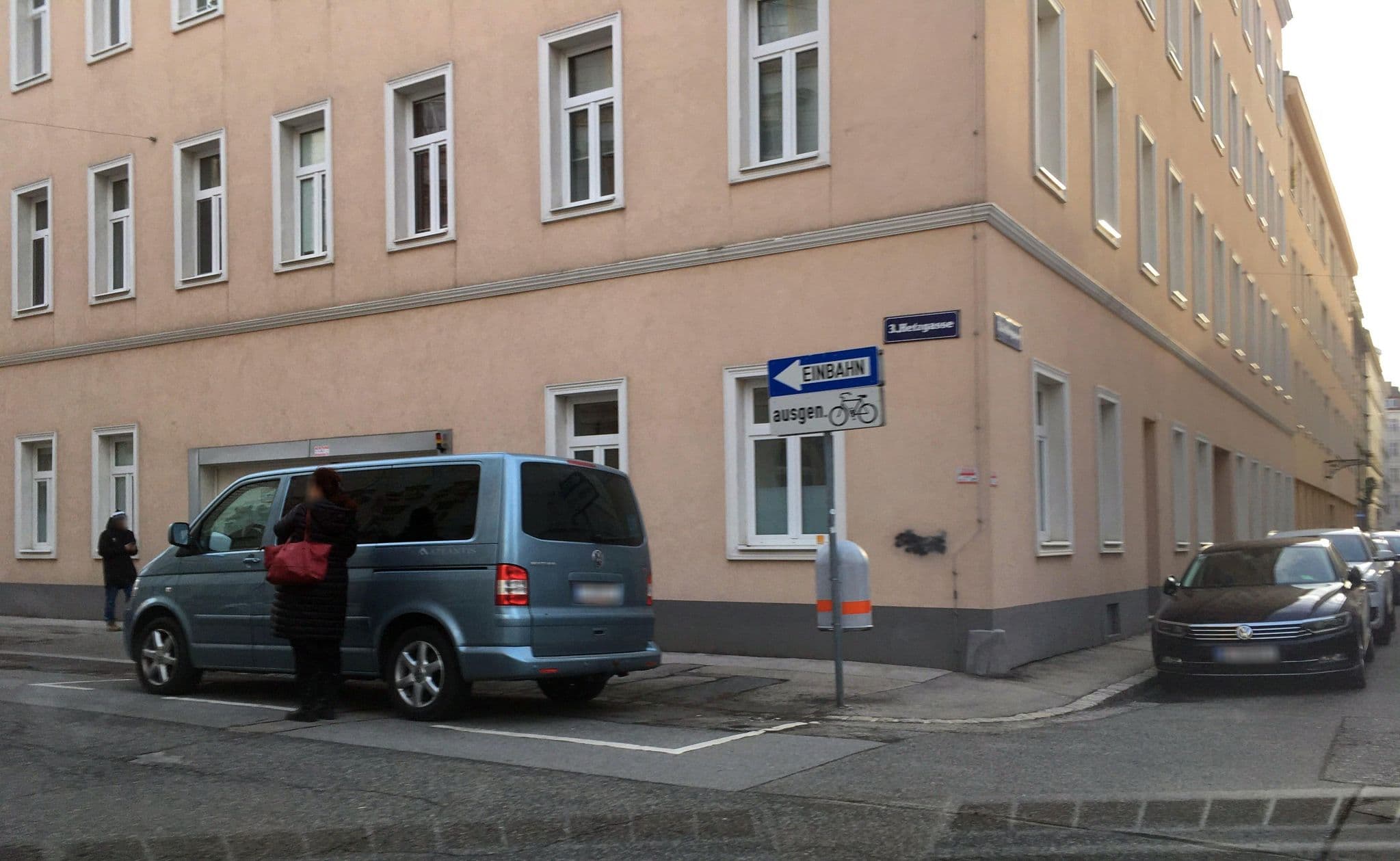 Street view near Yourapartment 1030, Landstraße — © istefanos (CC BY-SA · Mapillary)