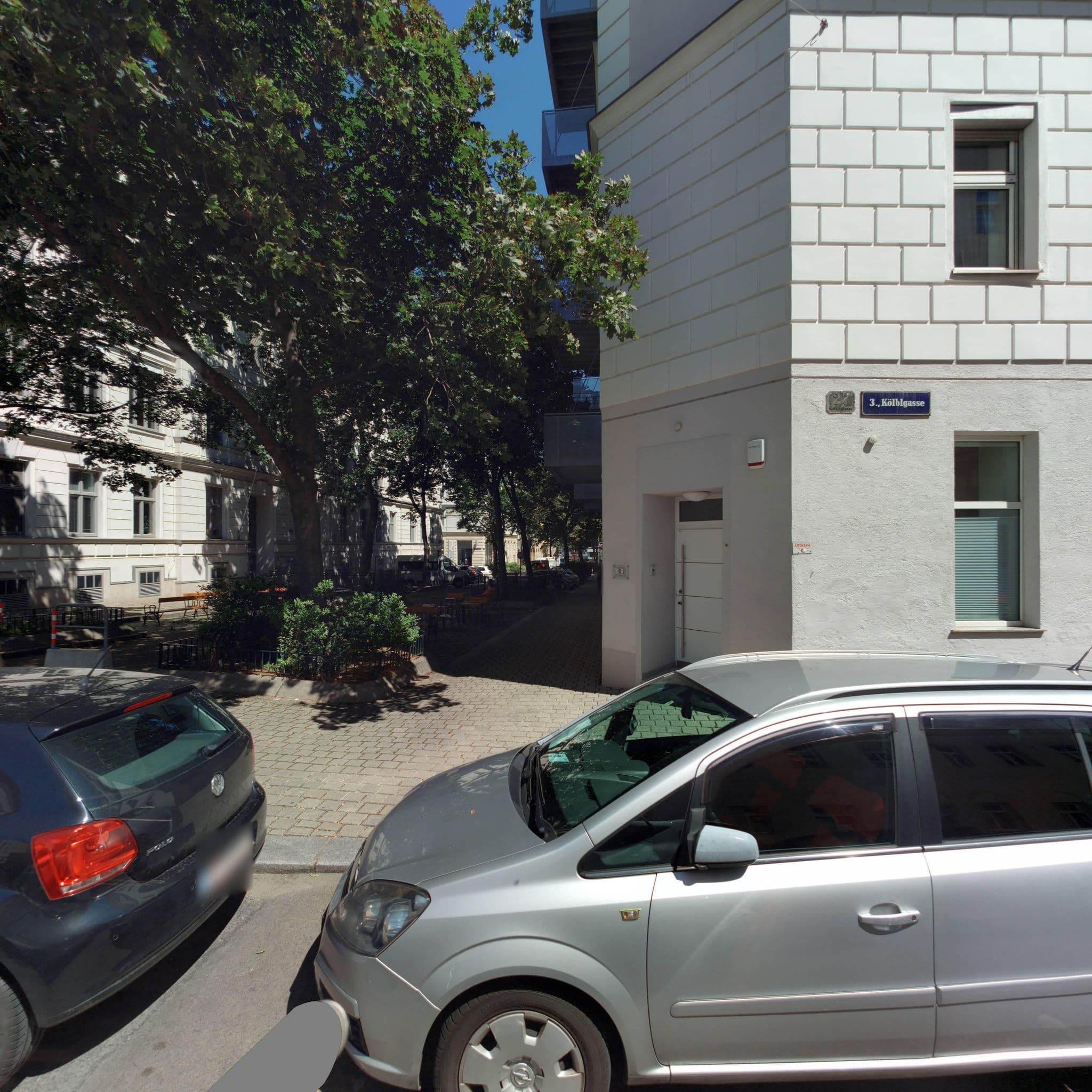 Street view near Patrizia Katharina Flunger, Landstraße — © eliasgander (CC BY-SA · Mapillary)