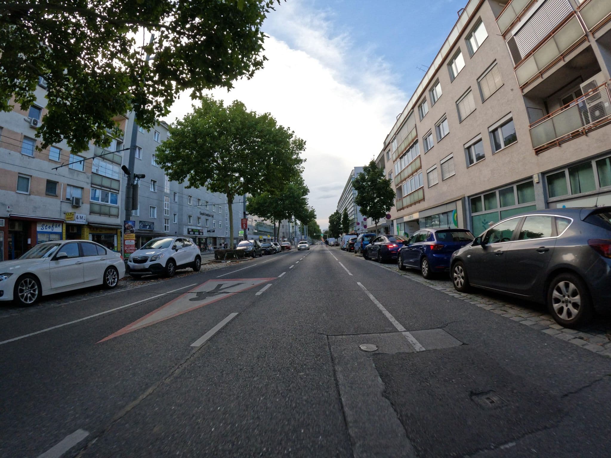 Street view near Gasthaus Stefan, Simmering — © erias (CC BY-SA · Mapillary)