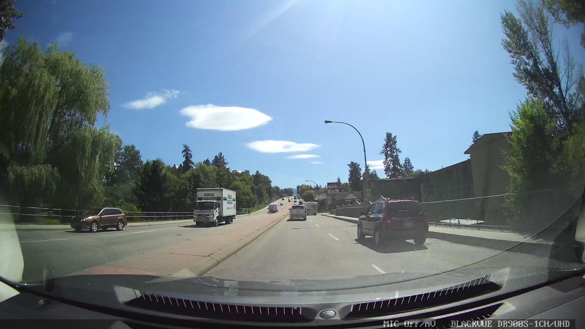 Street view near Polson Park Motel, Vernon — © damnitgetmybeer (CC BY-SA · Mapillary)