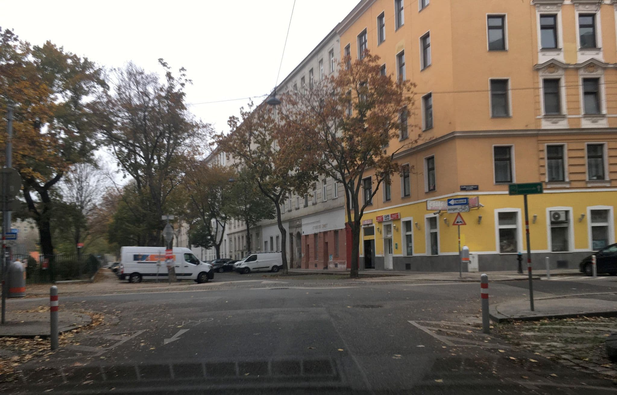 Street view near AirBnB, Landstraße — © istefanos (CC BY-SA · Mapillary)