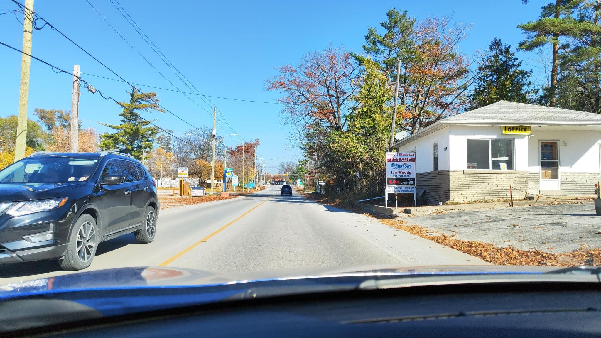Street view near Hollywood Cottages, Wasaga Beach — © raptureboi (CC BY-SA · Mapillary)