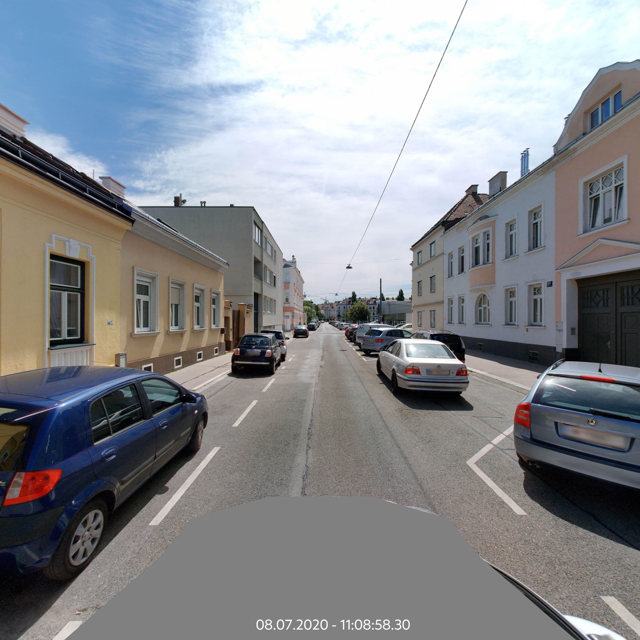 Street view near Kross & Knusprig Frühstücks- Catering GmbH, Floridsdorf — © eliasgander (CC BY-SA · Mapillary)
