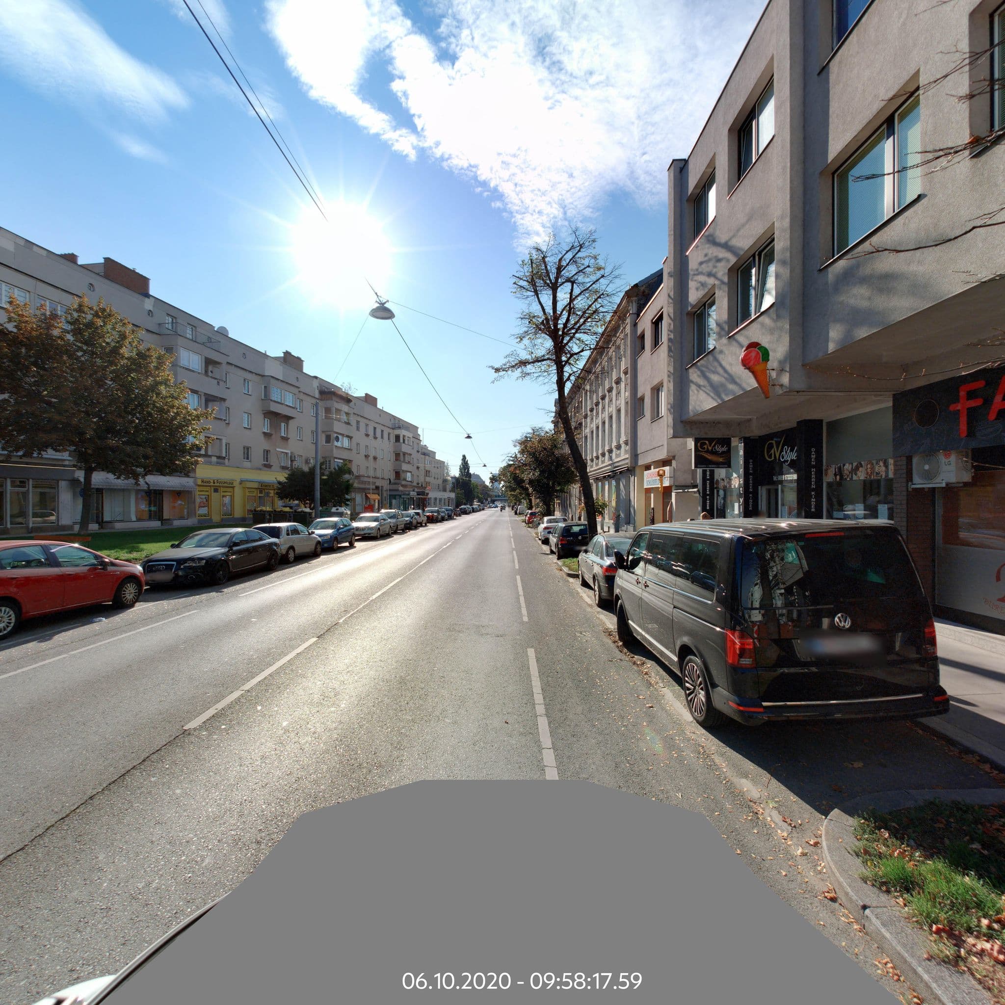 Street view near Appartements Kastner, Floridsdorf — © eliasgander (CC BY-SA · Mapillary)