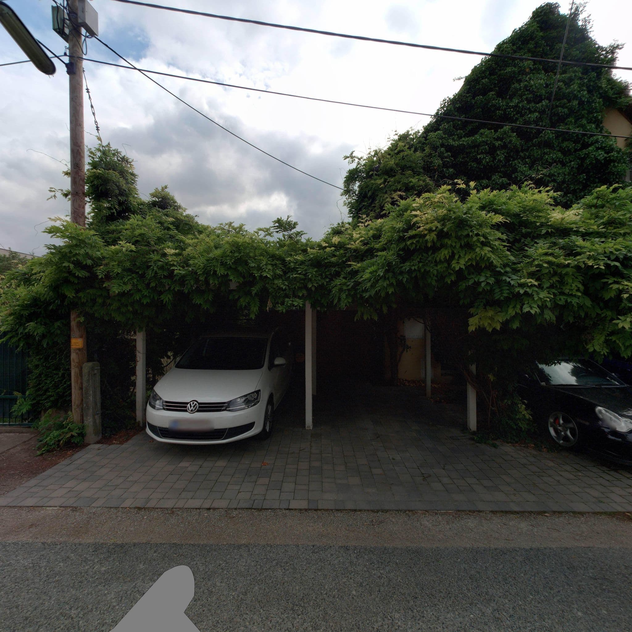 Street view near Academy Marianne Picolin Fitness Professional Products und Music, Essling — © eliasgander (CC BY-SA · Mapillary)