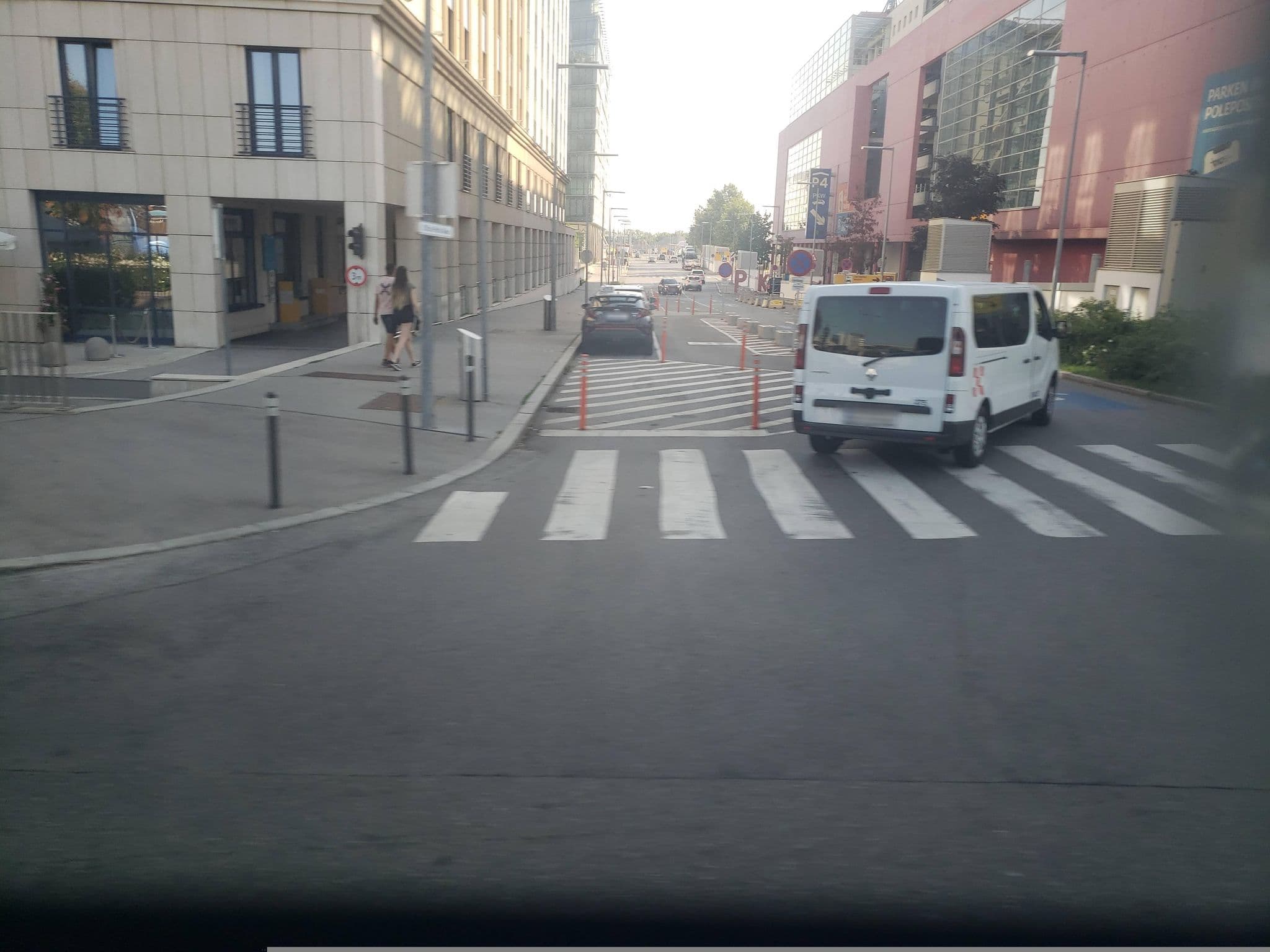 Street view near Holiday inn Zelina Poland, Fischamend-Markt — © mapfool (CC BY-SA · Mapillary)