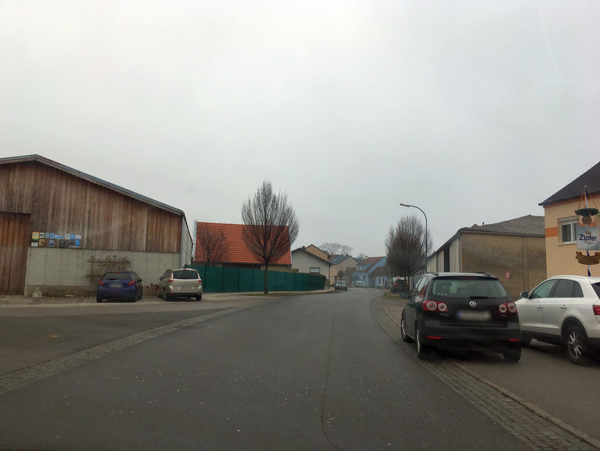 Street view near Landgasthof Stuchser Hendlstall, Wilfleinsdorf — © istefanos (CC BY-SA · Mapillary)