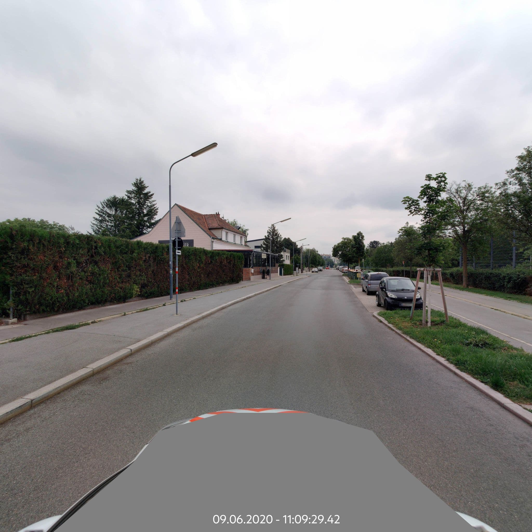 Street view near KOSA Betriebs GmbH, Aspern — © eliasgander (CC BY-SA · Mapillary)