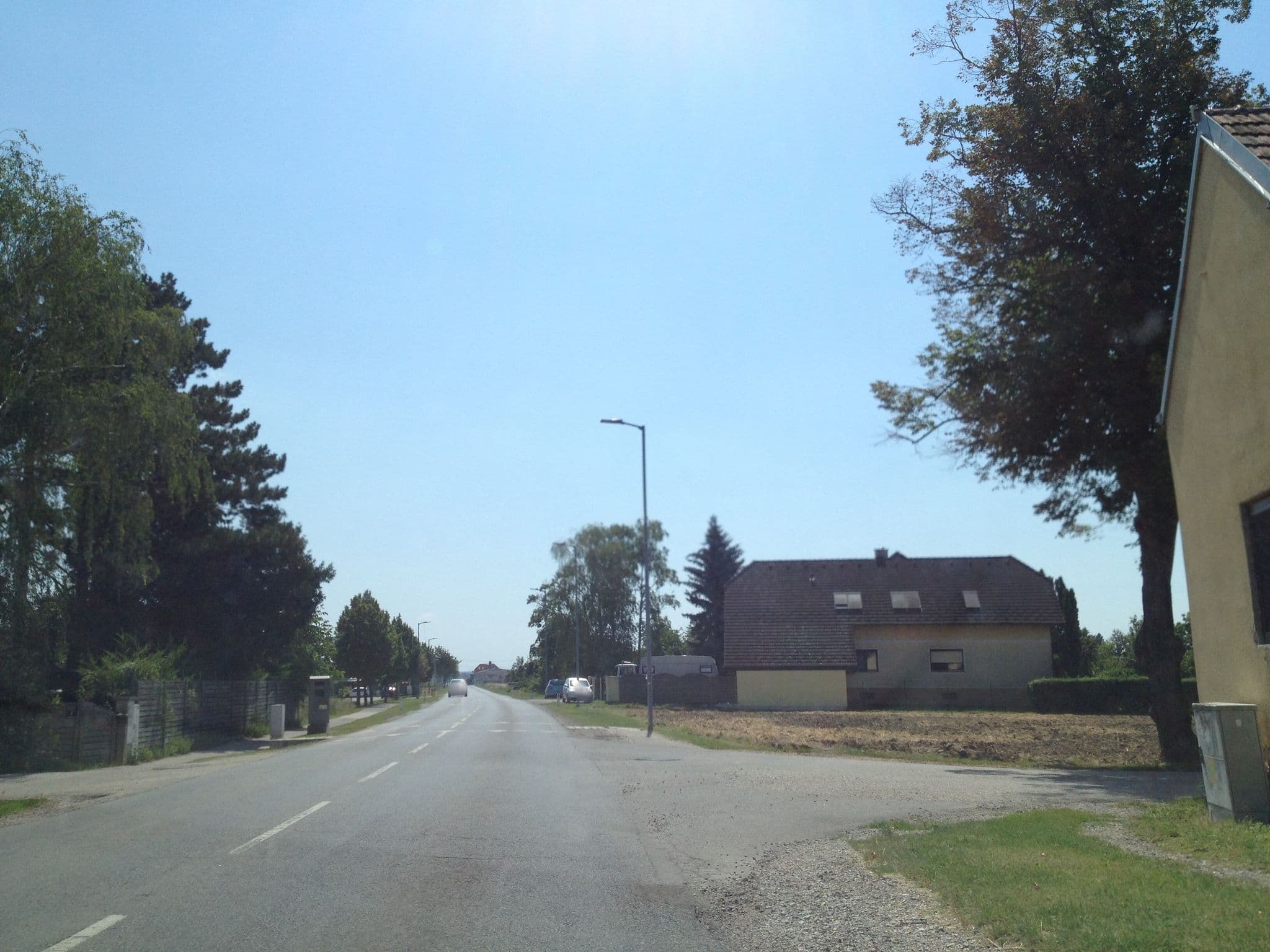 Street view near Gasthof alte Mühle, Oberhausen — © istefanos (CC BY-SA · Mapillary)