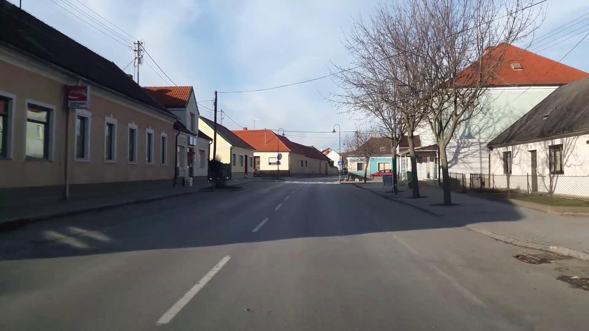 Street view near Berthold Martin, Groß-Schweinbarth — © stefan147 (CC BY-SA · Mapillary)