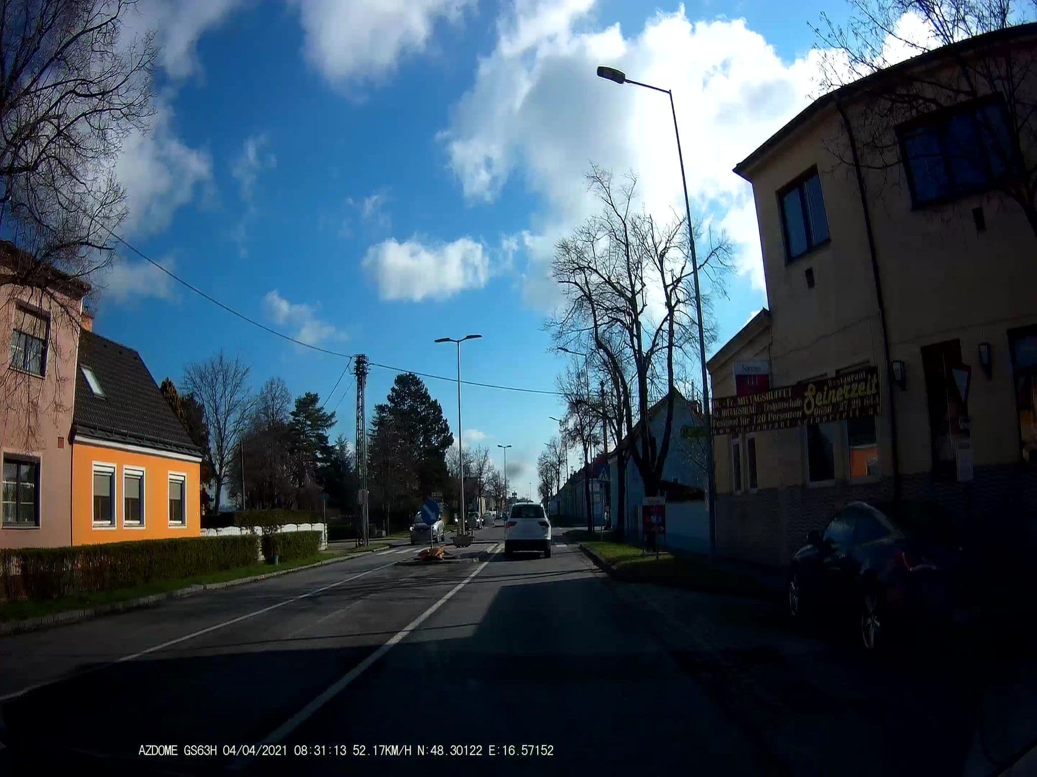 Street view near Landgasthaus Amon, Deutsch-Wagram — © stefan147 (CC BY-SA · Mapillary)