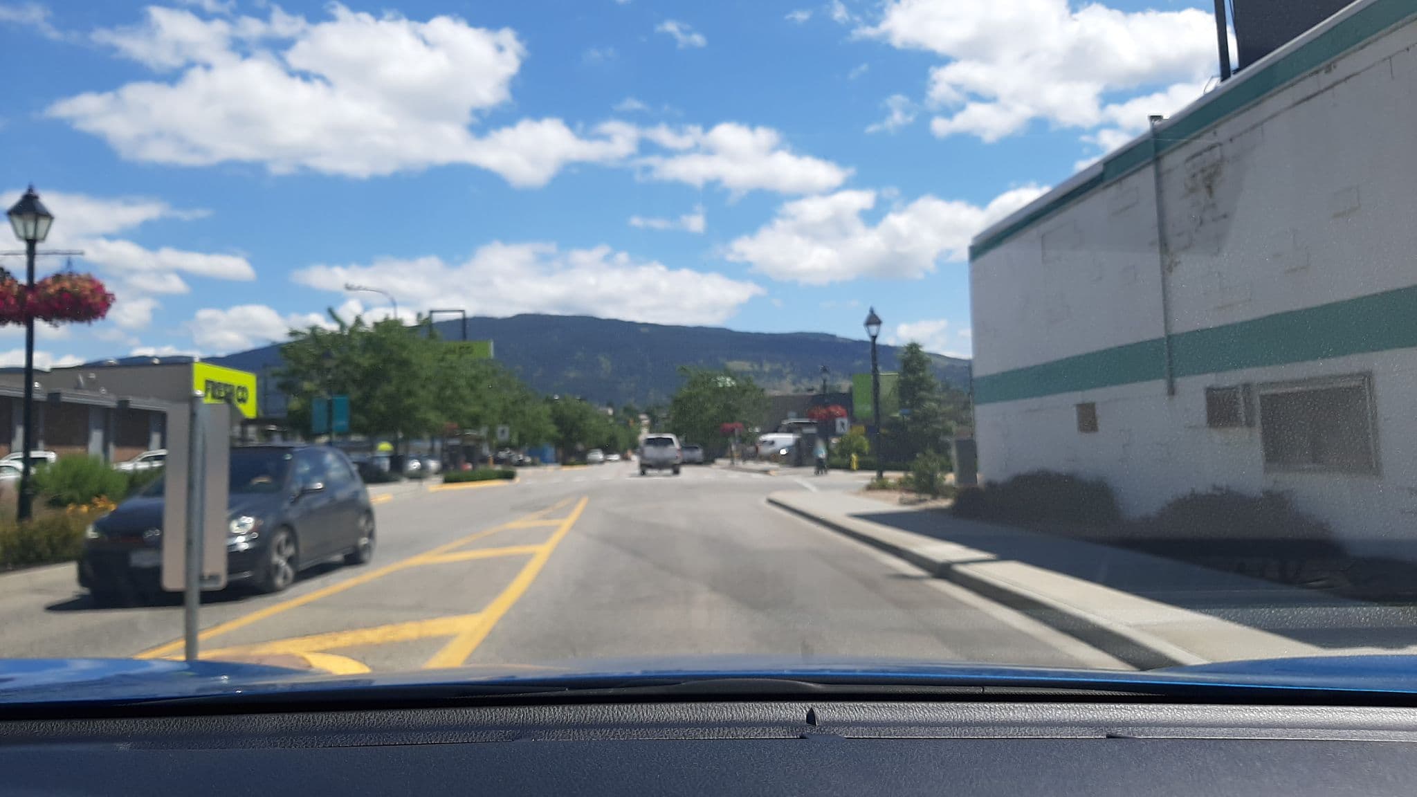 Street view near Schell Motel, Vernon — © covmap (CC BY-SA · Mapillary)