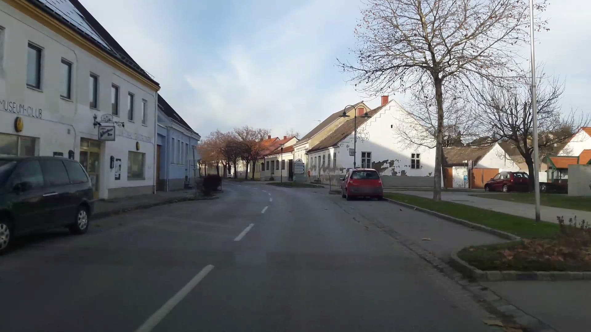 Street view near Museumsquartier Bad Pirawarth, Bad Pirawarth — © stefan147 (CC BY-SA · Mapillary)