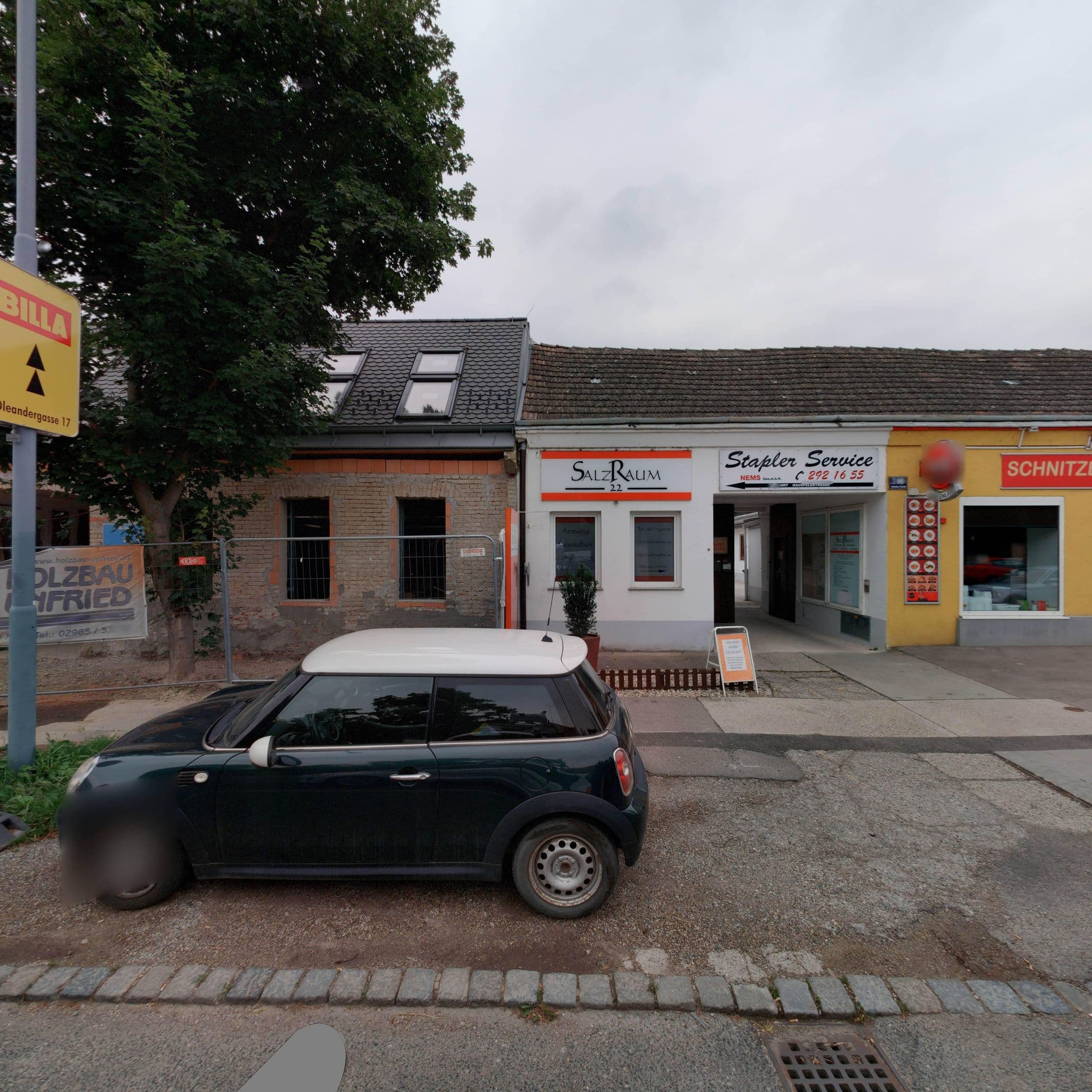 Street view near Salz Raum 22, Donaustadt — © eliasgander (CC BY-SA · Mapillary)