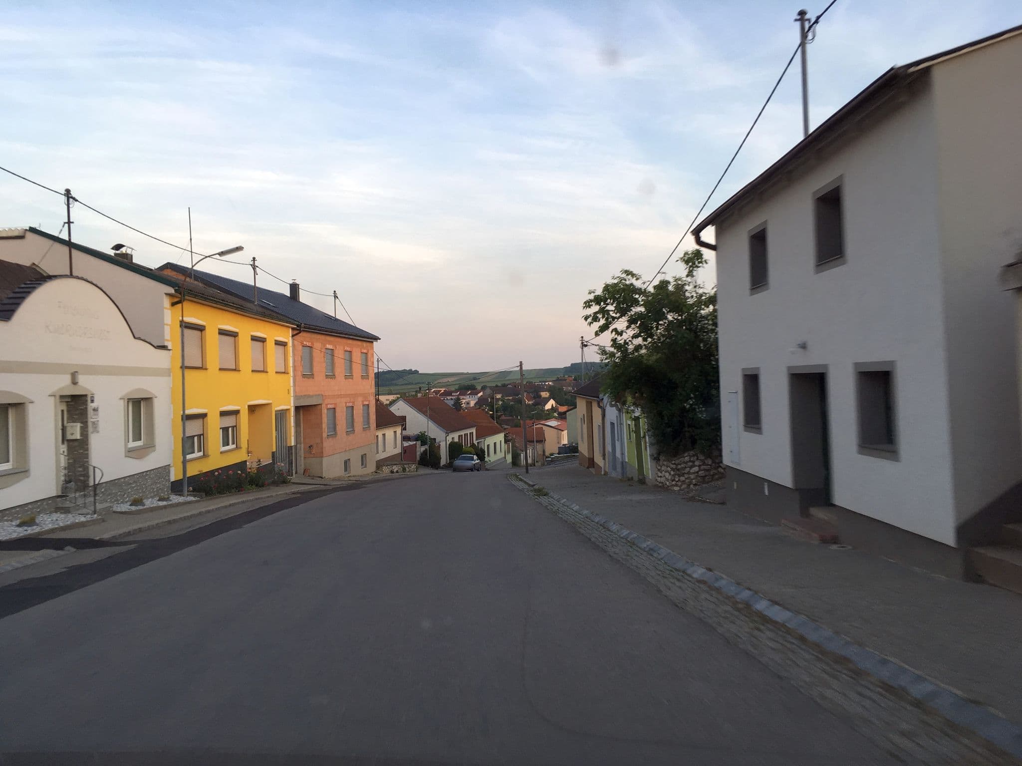 Street view near Ferienhaus Kuckucksnest, Poysdorf — © istefanos (CC BY-SA · Mapillary)