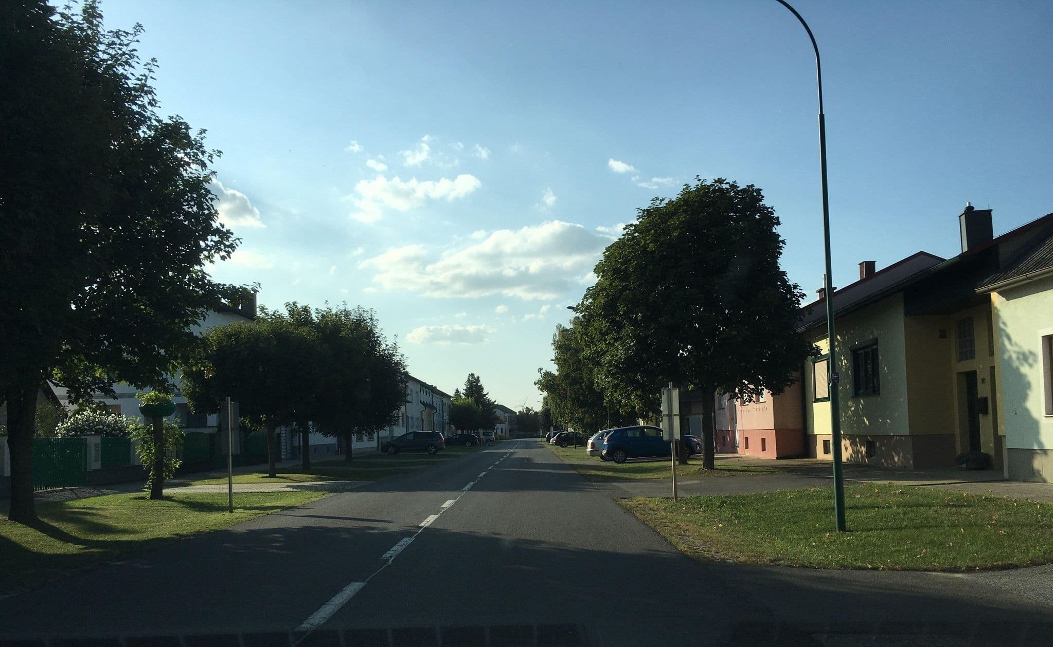 Street view near Stefan Roth, Pama — © istefanos (CC BY-SA · Mapillary)