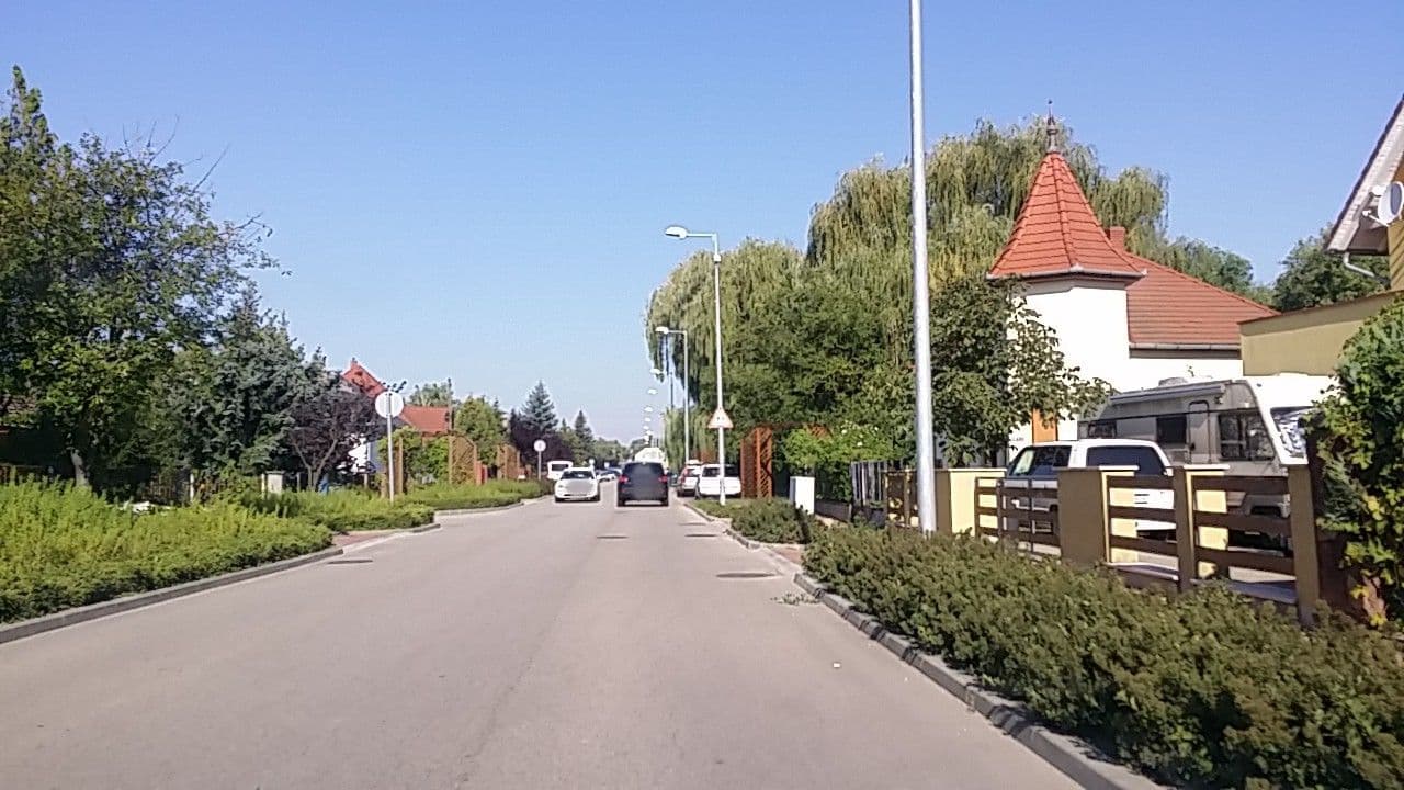 Street view near II. Ker. Önk. Családos üdülő, Balatonberény — © utvonalfelmeresek (CC BY-SA · Mapillary)