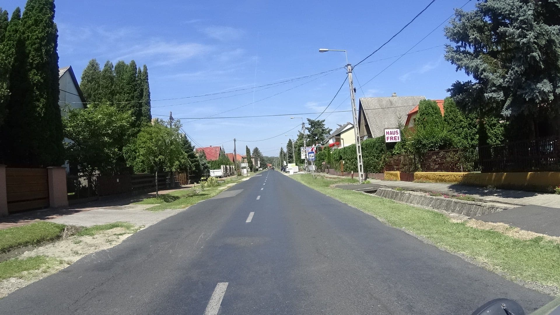 Street view near Nikita Apartmanház, Balatonberény — © 468p (CC BY-SA · Mapillary)