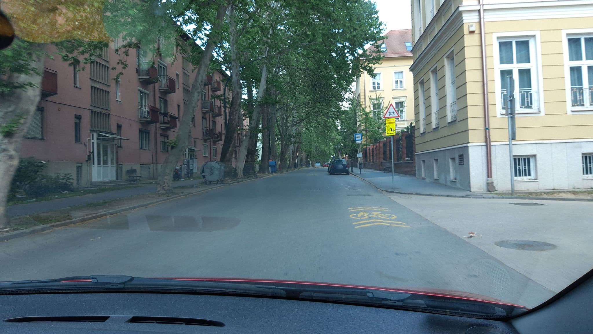 Street view near Pete Design Apartman Kaposvár, Kaposvár — © robertjozsa (CC BY-SA · Mapillary)