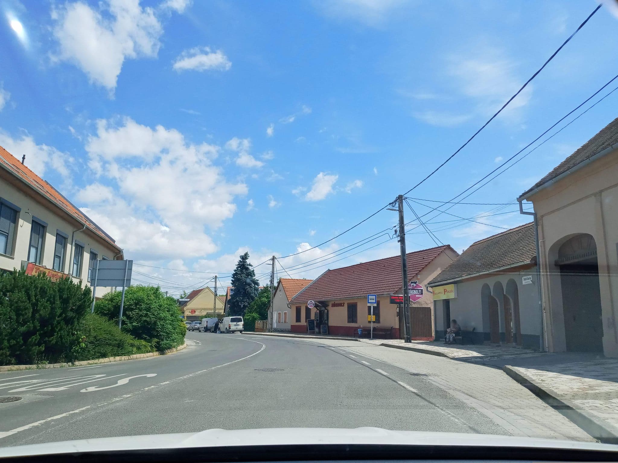 Street view near Gere ArteVino Apartman Villány, Villány — © magyarsi (CC BY-SA · Mapillary)