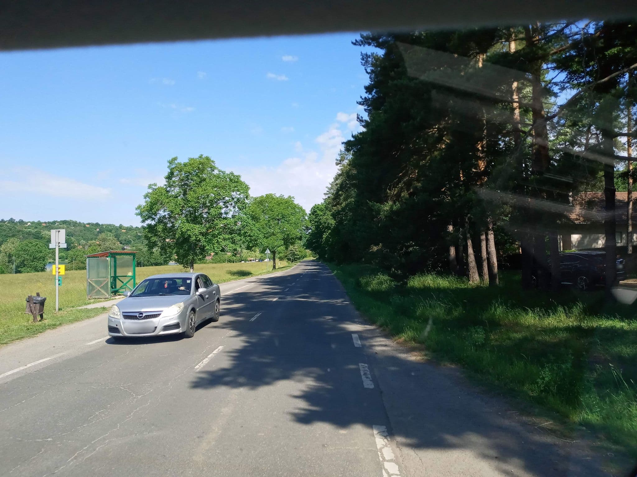 Street view near Bendegúz Vendegház, Komló — © magyarsi (CC BY-SA · Mapillary)