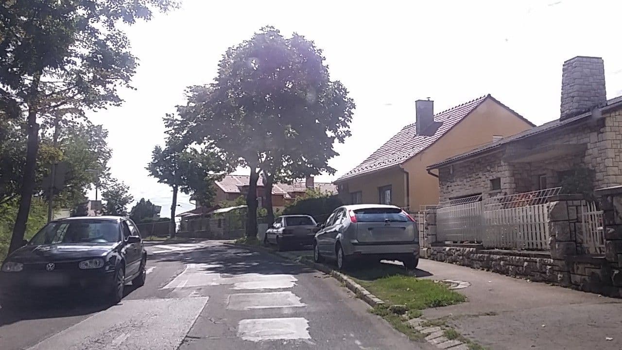 Street view near Mecsek Vendégház, Pécs — © utvonalfelmeresek (CC BY-SA · Mapillary)