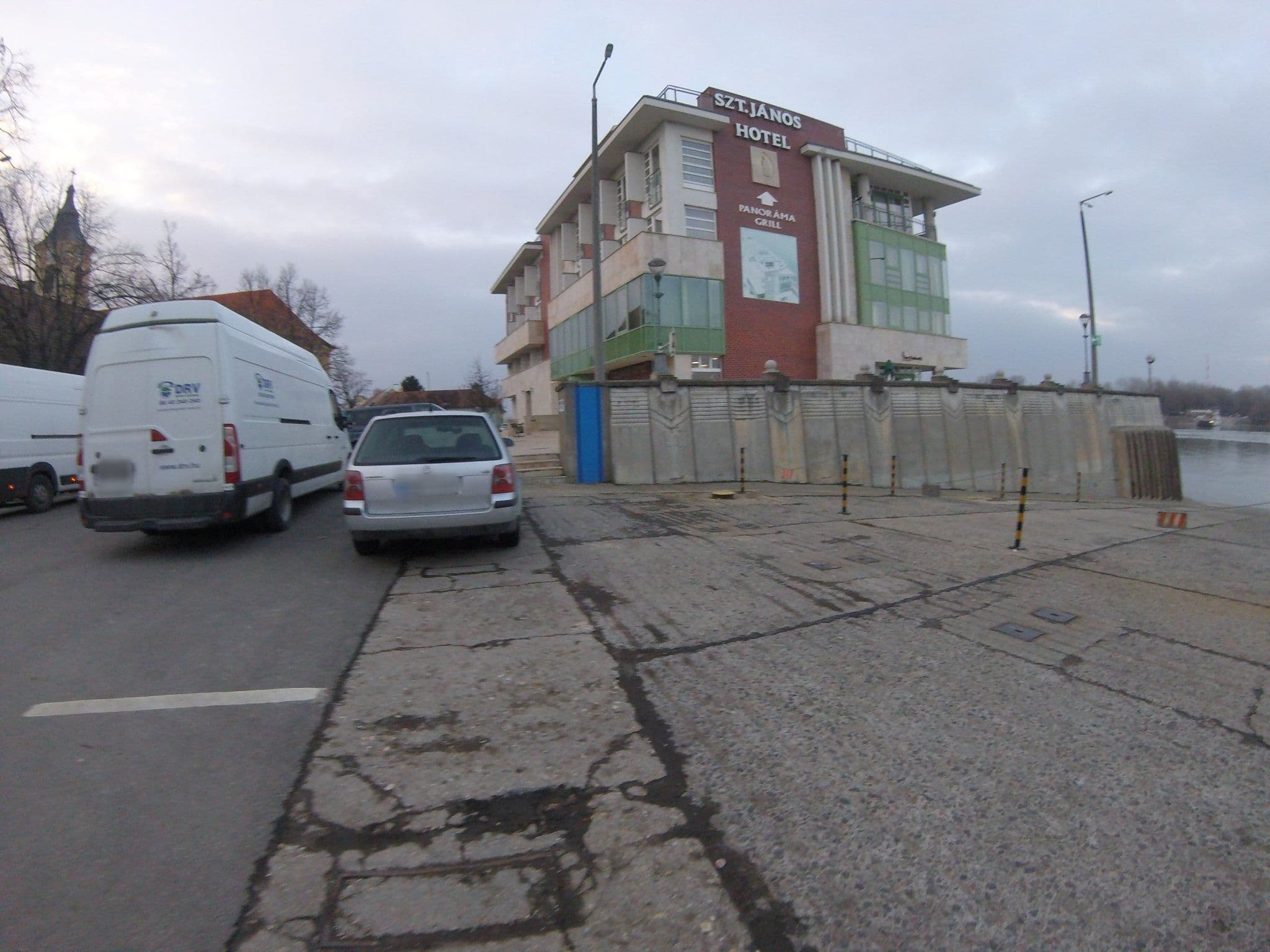 Street view near Szent János Hotel, Mohács — © utvonalfelmeresek (CC BY-SA · Mapillary)