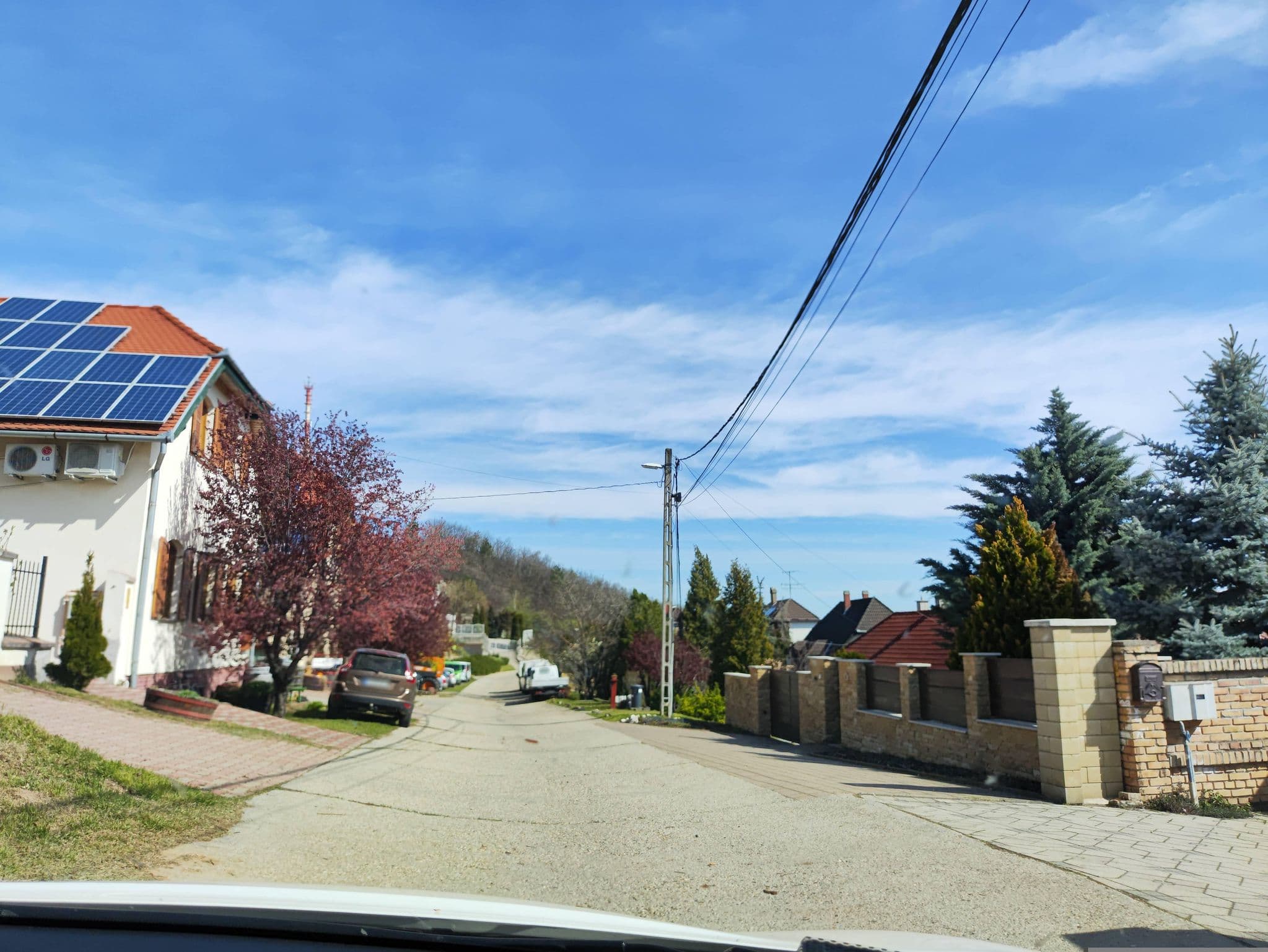 Street view near Sarosdi Pince es Panzio, Szekszárd — © pememejot (CC BY-SA · Mapillary)