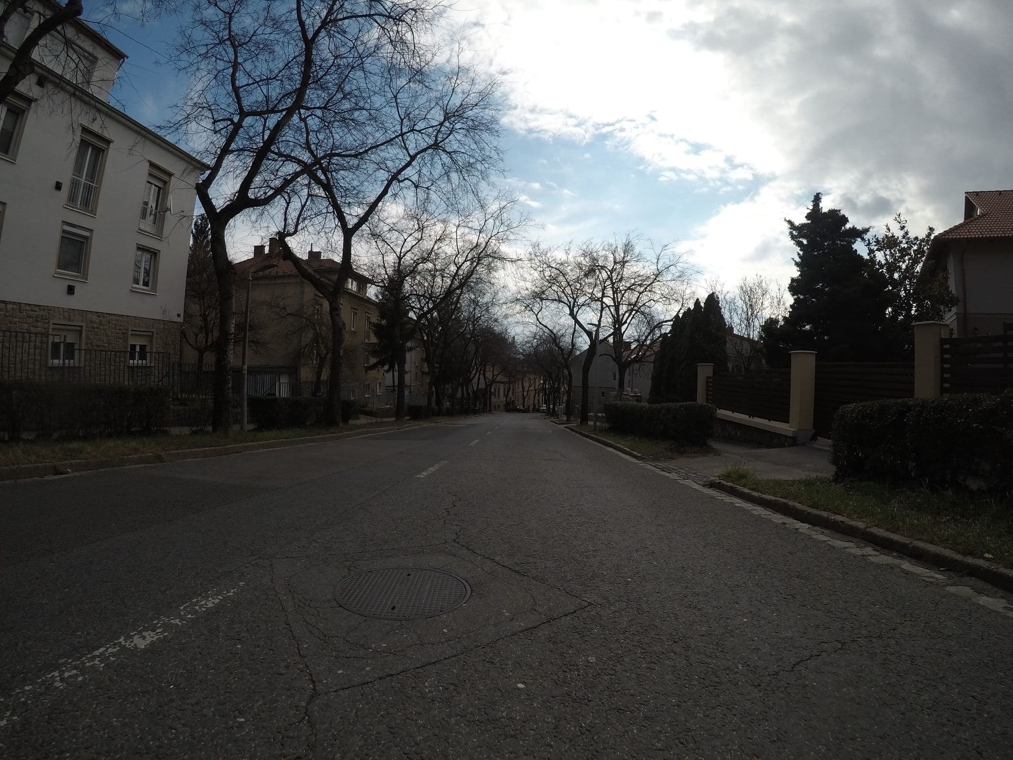 Street view near Kertész panzió, Pécs — © chrisbeddow (CC BY-SA · Mapillary)