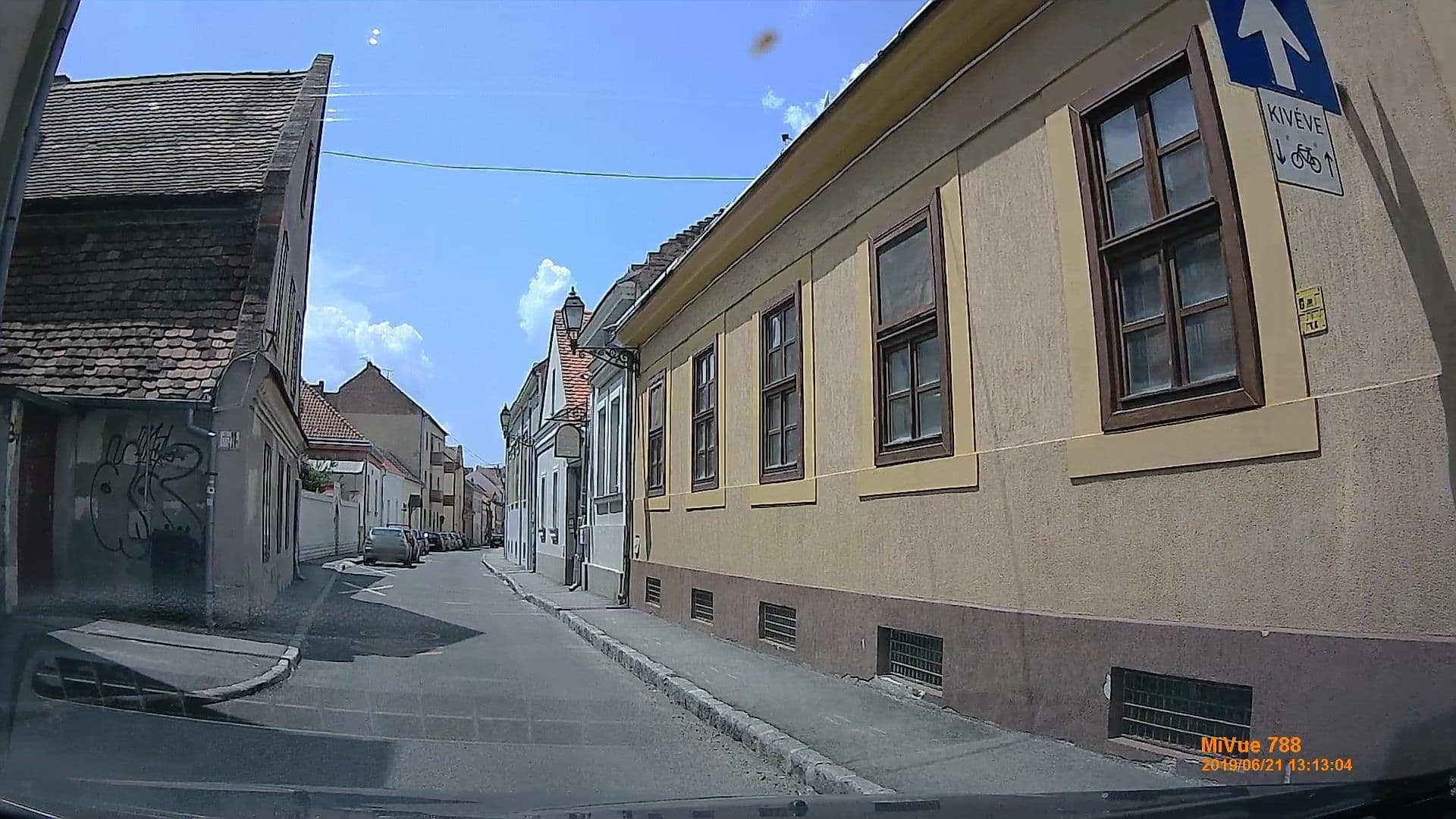 Street view near Ábrahám Kishotel, Pécs — © geox123 (CC BY-SA · Mapillary)