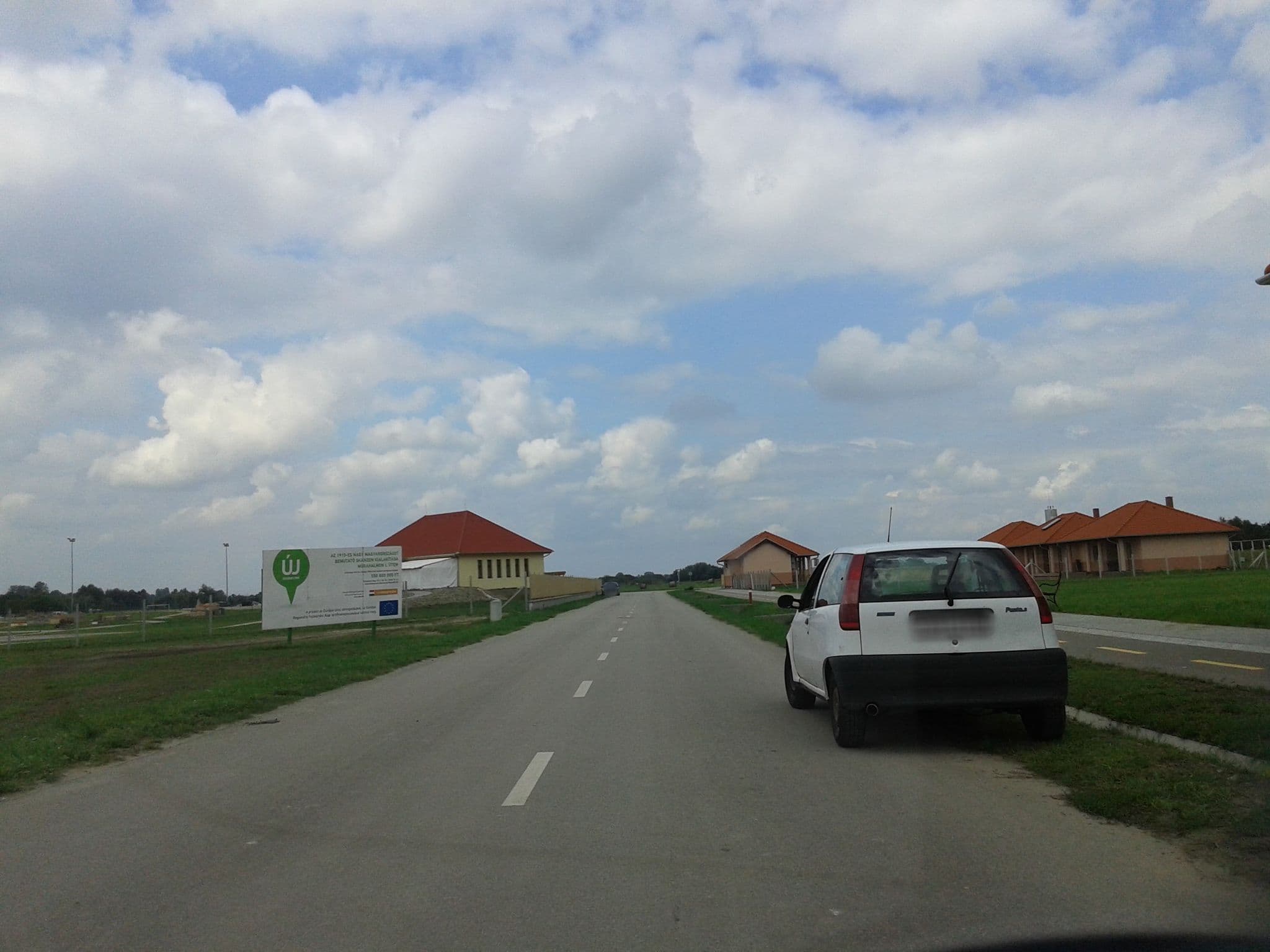 Street view near Babos Tanya és Lakótanya, Mórahalom — © esandorhu (CC BY-SA · Mapillary)