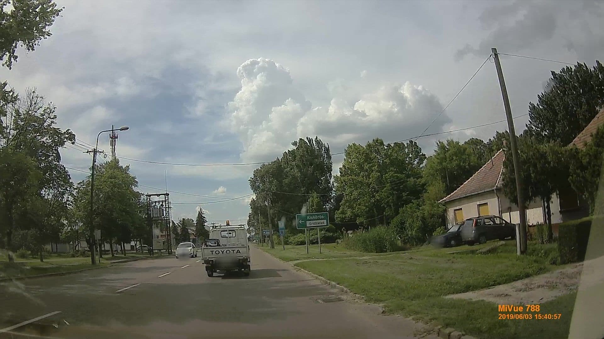 Street view near Petra Apartman Kiskőrös, Kiskőrös — © geox123 (CC BY-SA · Mapillary)