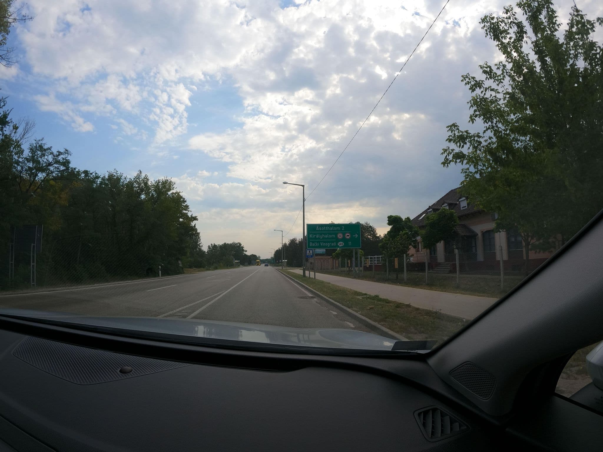 Street view near Fenyő Panzió és Halászcsárda, Ásotthalom — © borovac (CC BY-SA · Mapillary)