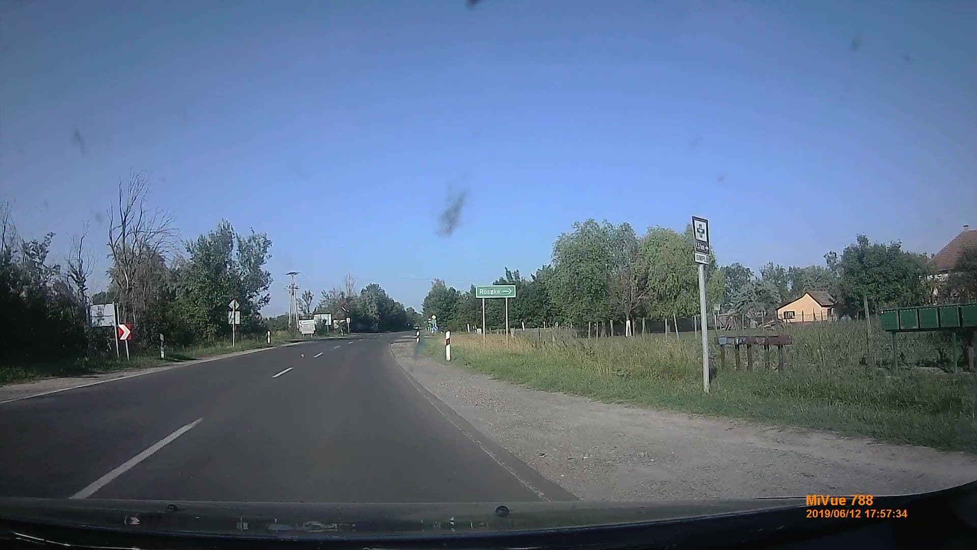 Street view near Forró Fogadó Restaurant Pension Camping, Röszke — © geox123 (CC BY-SA · Mapillary)