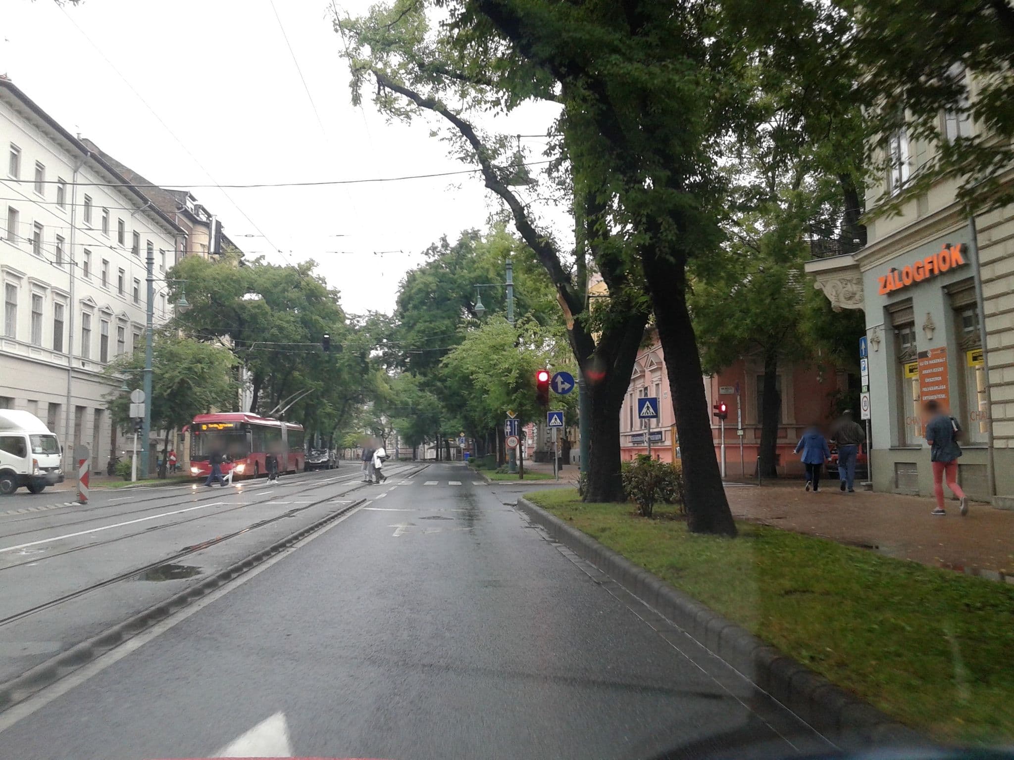 Street view near Tiszavirág Rooms & Spa, Szeged — © esandorhu (CC BY-SA · Mapillary)