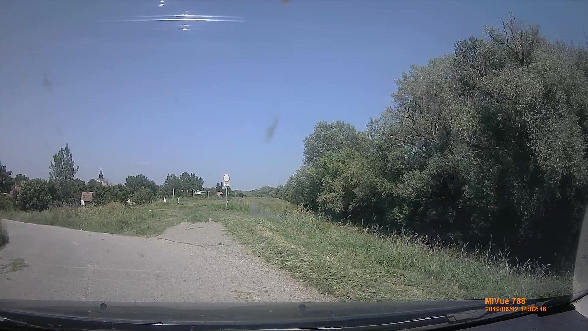 Street view near Tiszavirág Panorámaház Szeged, Újszeged — © geox123 (CC BY-SA · Mapillary)