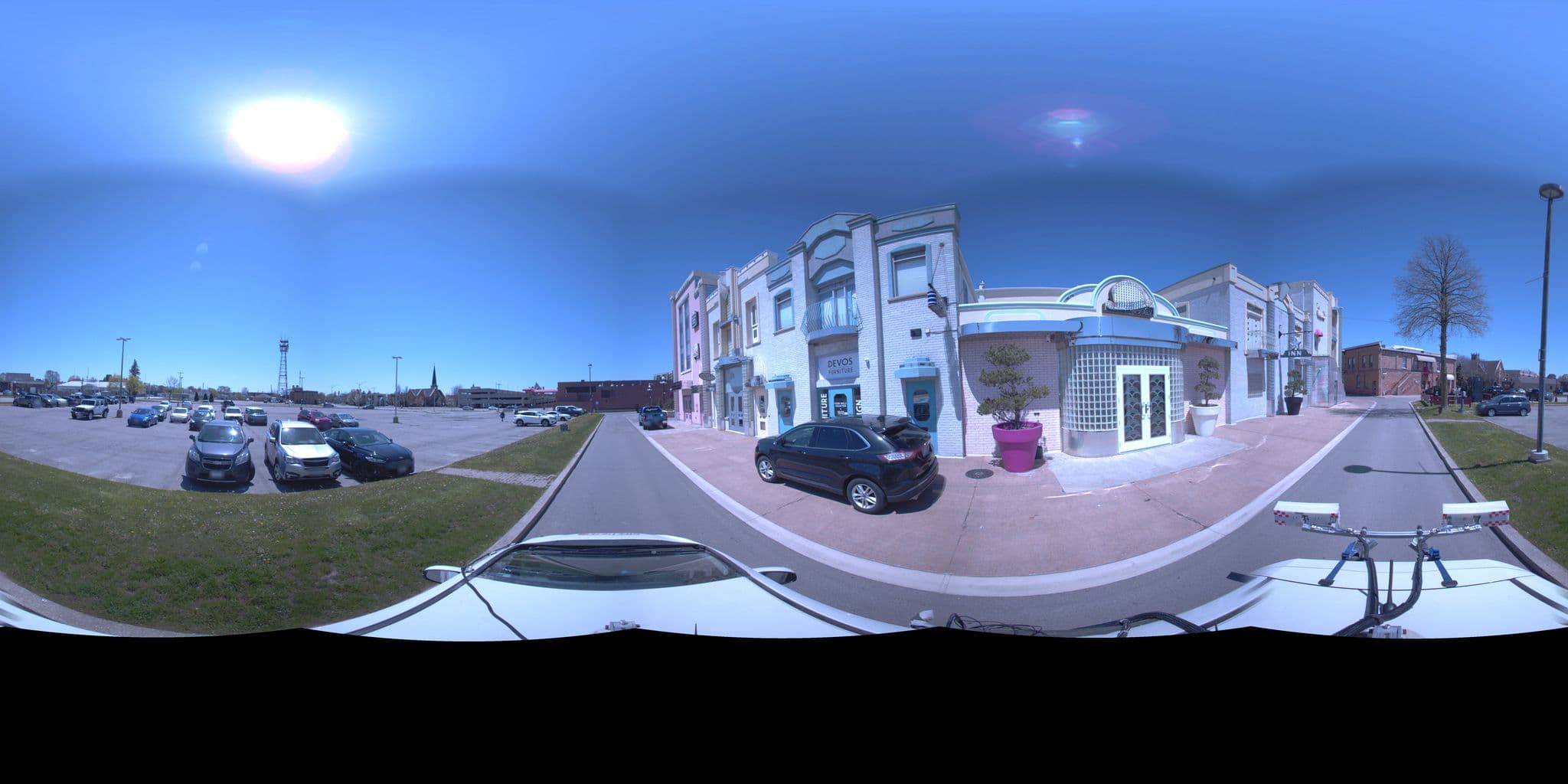Street view near Retro Suites Hotel, Chatham — © cholloway (CC BY-SA · Mapillary)