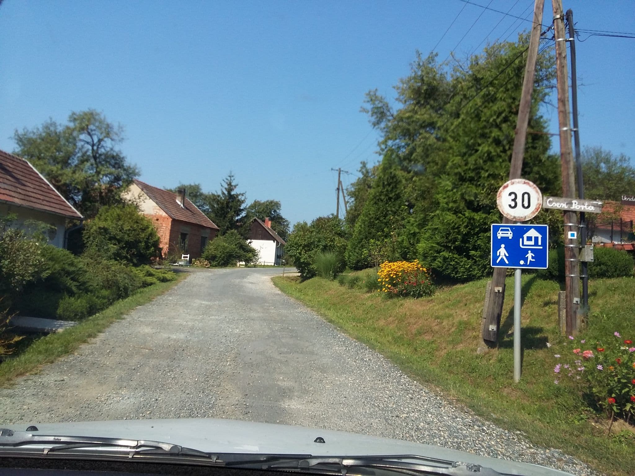 Street view near Vendégmarasztaló Porta, Szentgotthárd — © gbabmap (CC BY-SA · Mapillary)