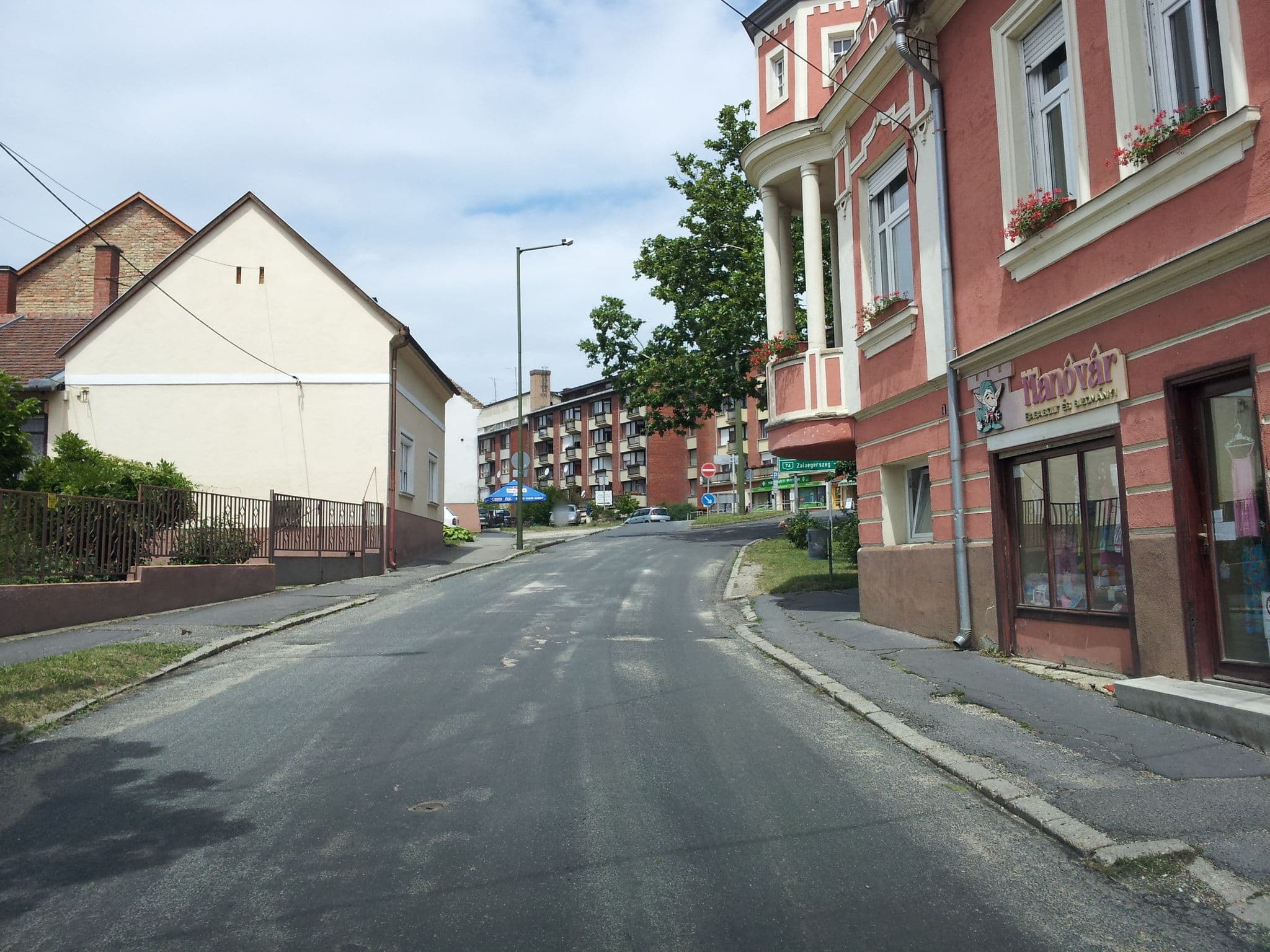 Street view near Hegyhát Gyöngye Panzió, Vasvár, Vasvár — © kolesajr (CC BY-SA · Mapillary)