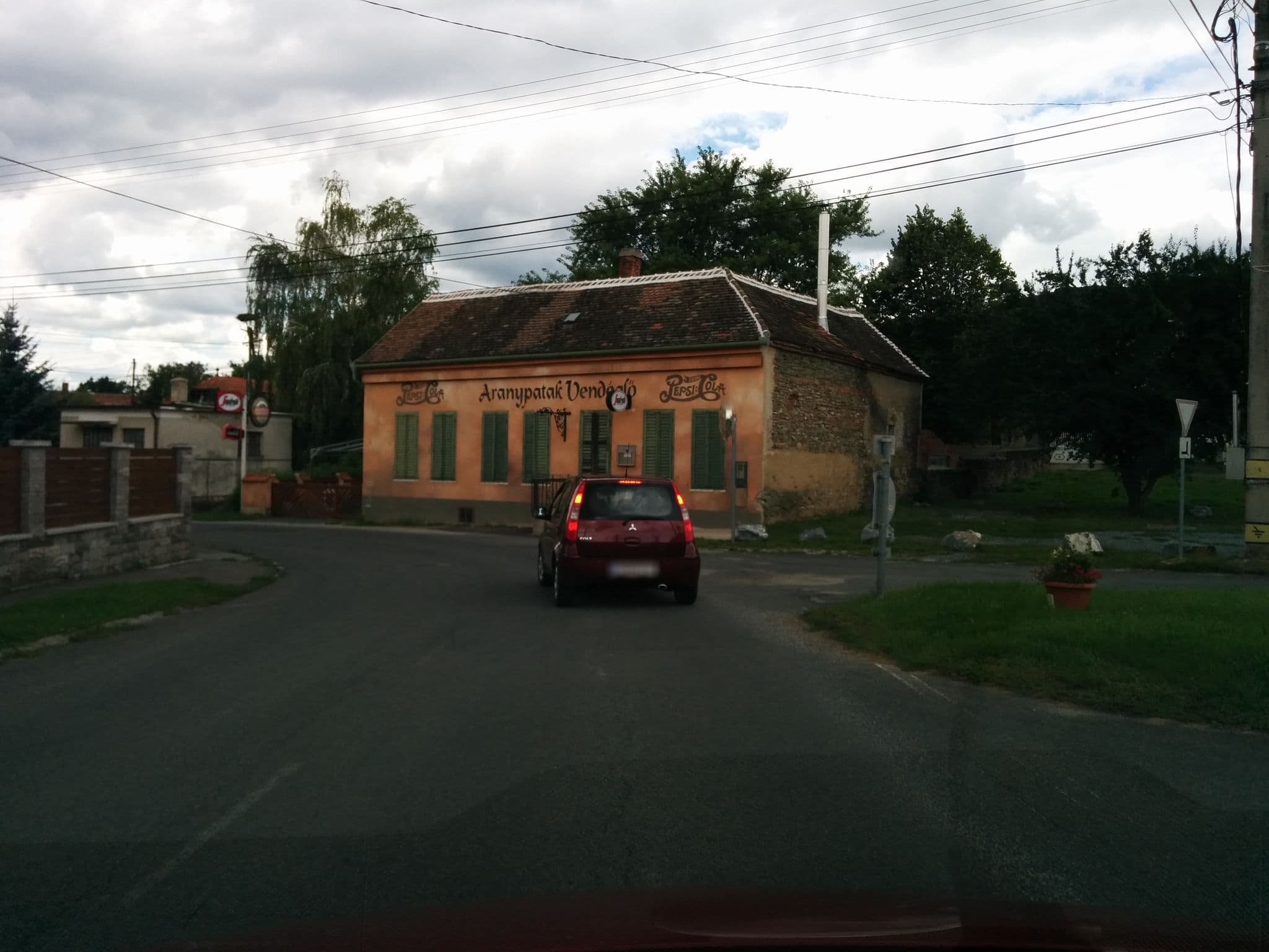 Street view near Bozsoki Pihenő, Kőszeg — © bitnapper (CC BY-SA · Mapillary)