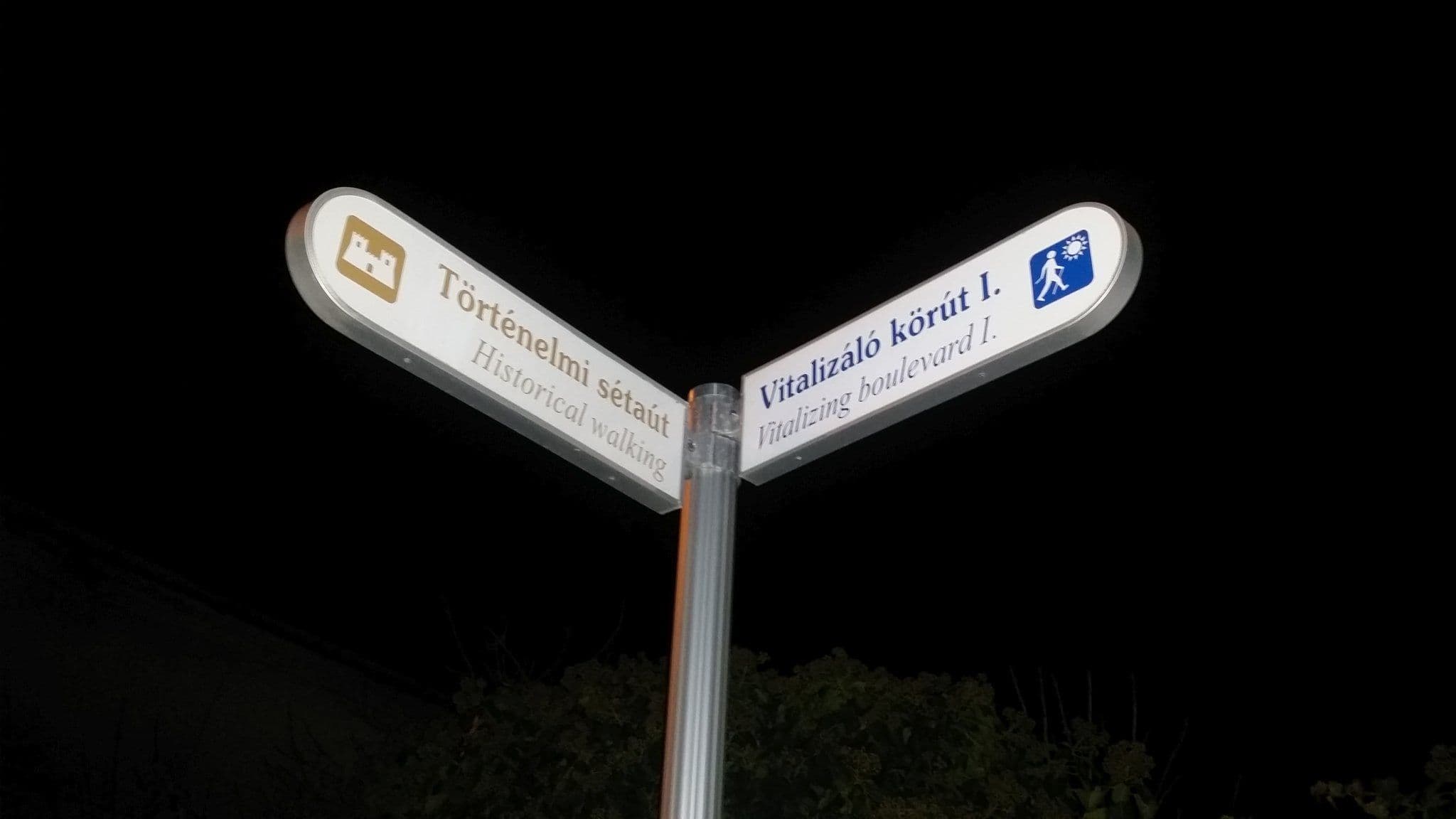Street view near Ács Apartman, Sárvár — © utvonalfelmeresek (CC BY-SA · Mapillary)