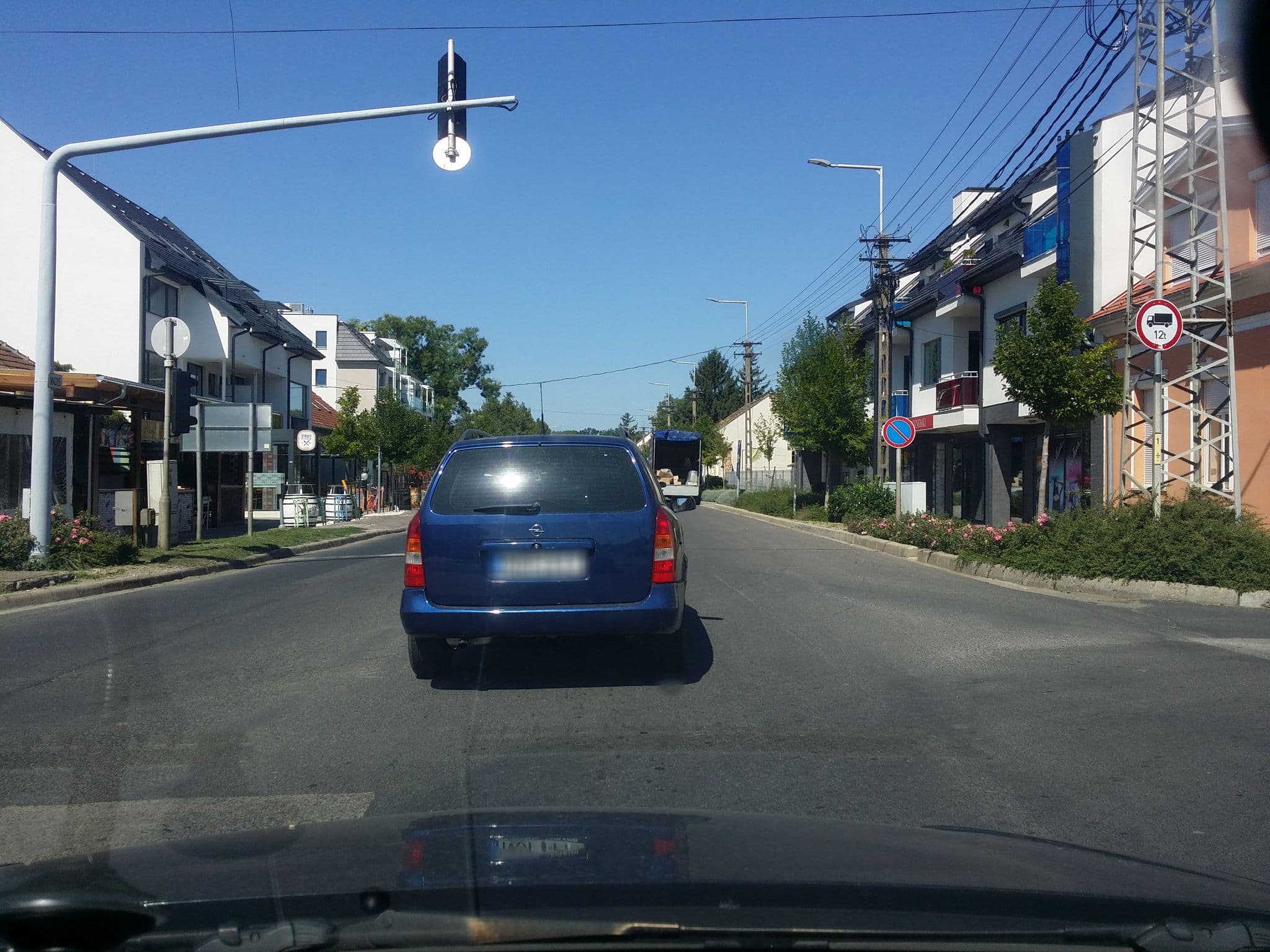 Street view near Azur Apartmanház, Sárvár — © vst (CC BY-SA · Mapillary)