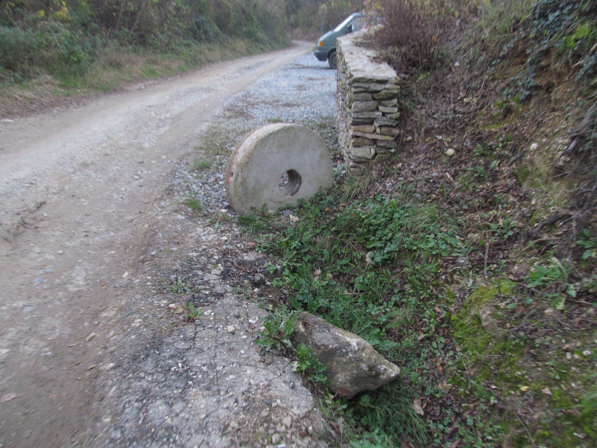 Street view near Malomporta Bozsok, Kőszeg — © utvonalfelmeresek (CC BY-SA · Mapillary)
