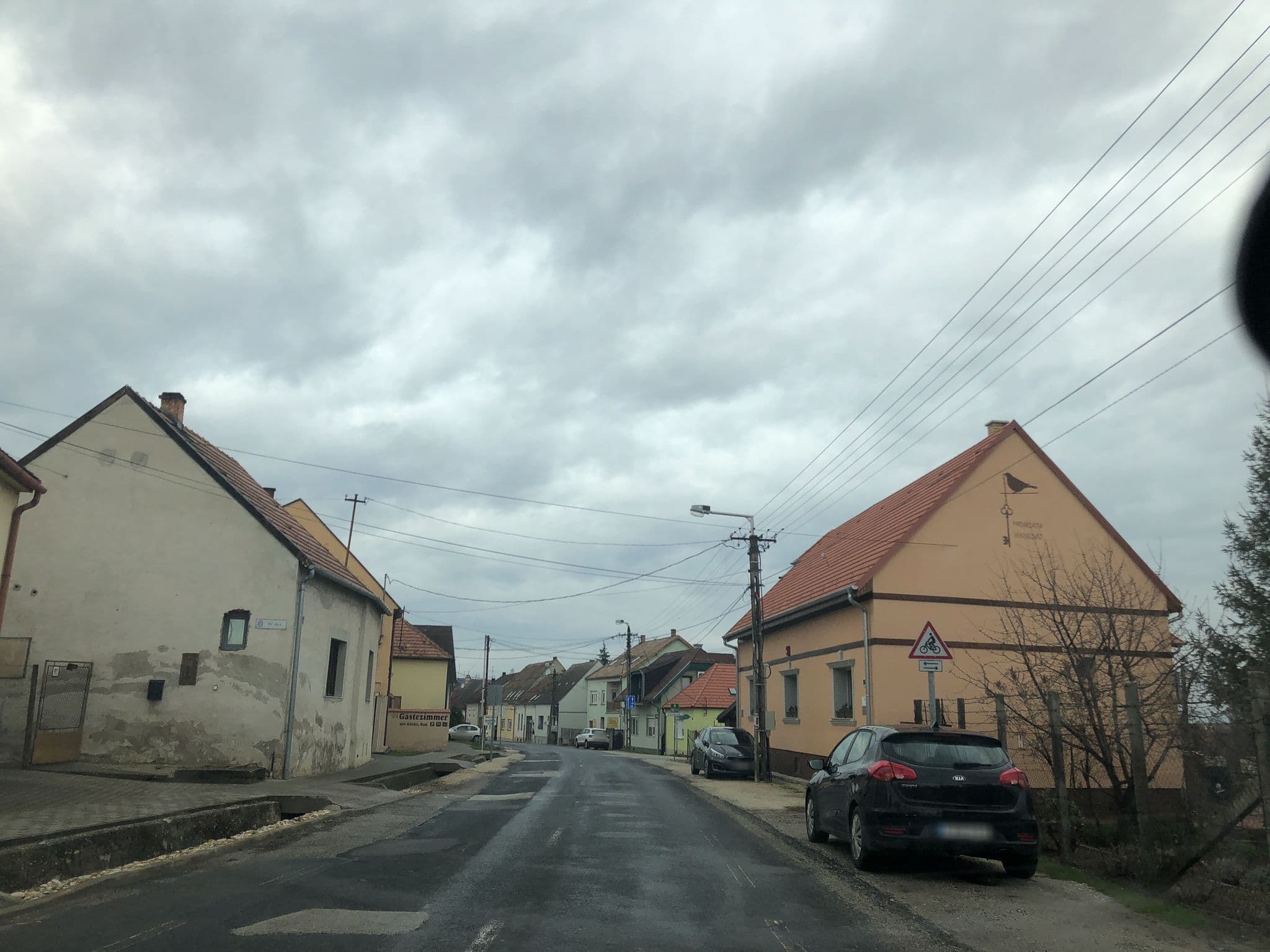 Street view near Madárlátta Vendégház, Fertőrákos — © bodimatyas (CC BY-SA · Mapillary)