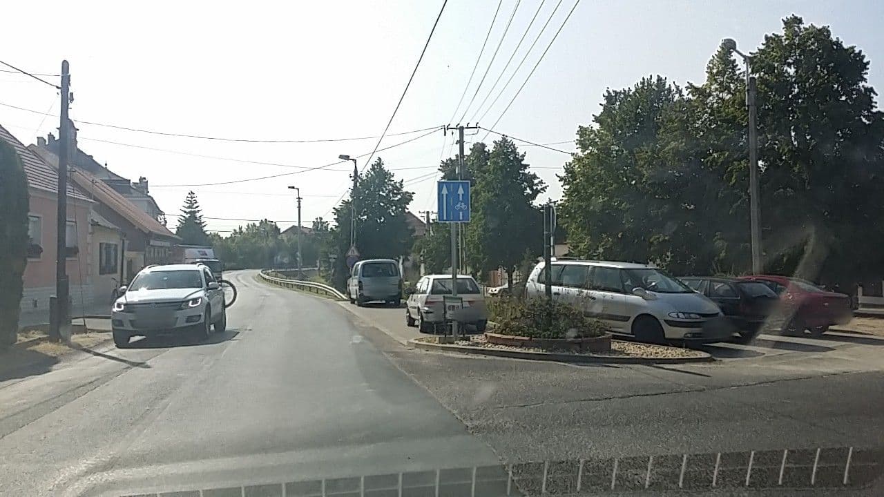 Street view near Katalin Vendégház, Fertőrákos — © utvonalfelmeresek (CC BY-SA · Mapillary)