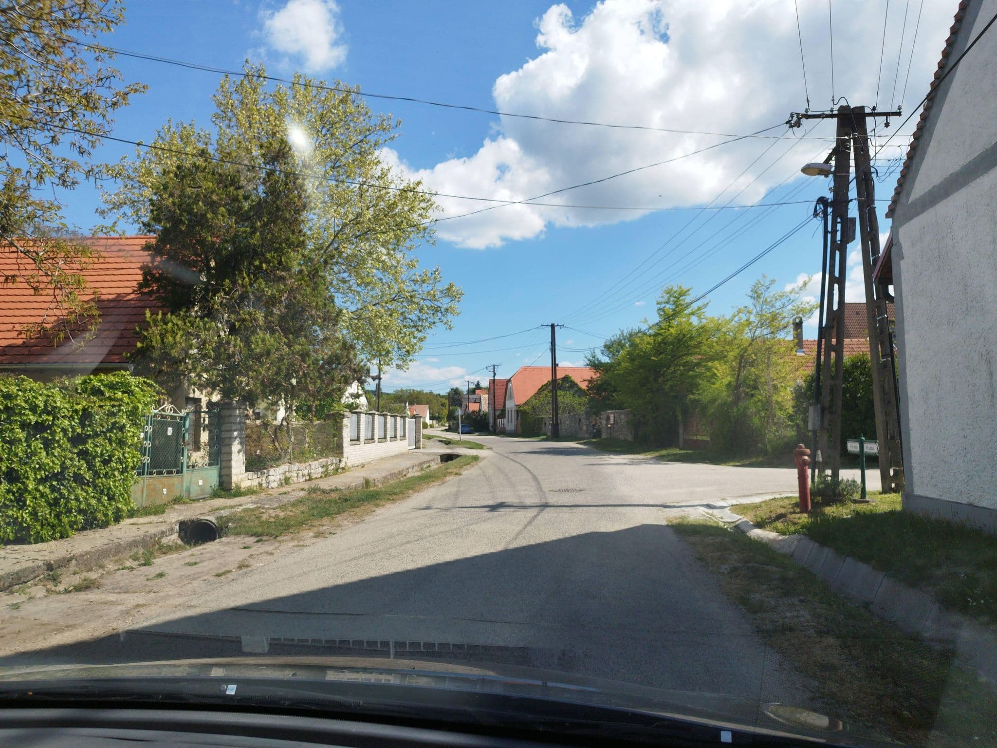 Street view near Pécsely House Apartman Balaton-felvidék, Balatonfüred — © grozsa11 (CC BY-SA · Mapillary)
