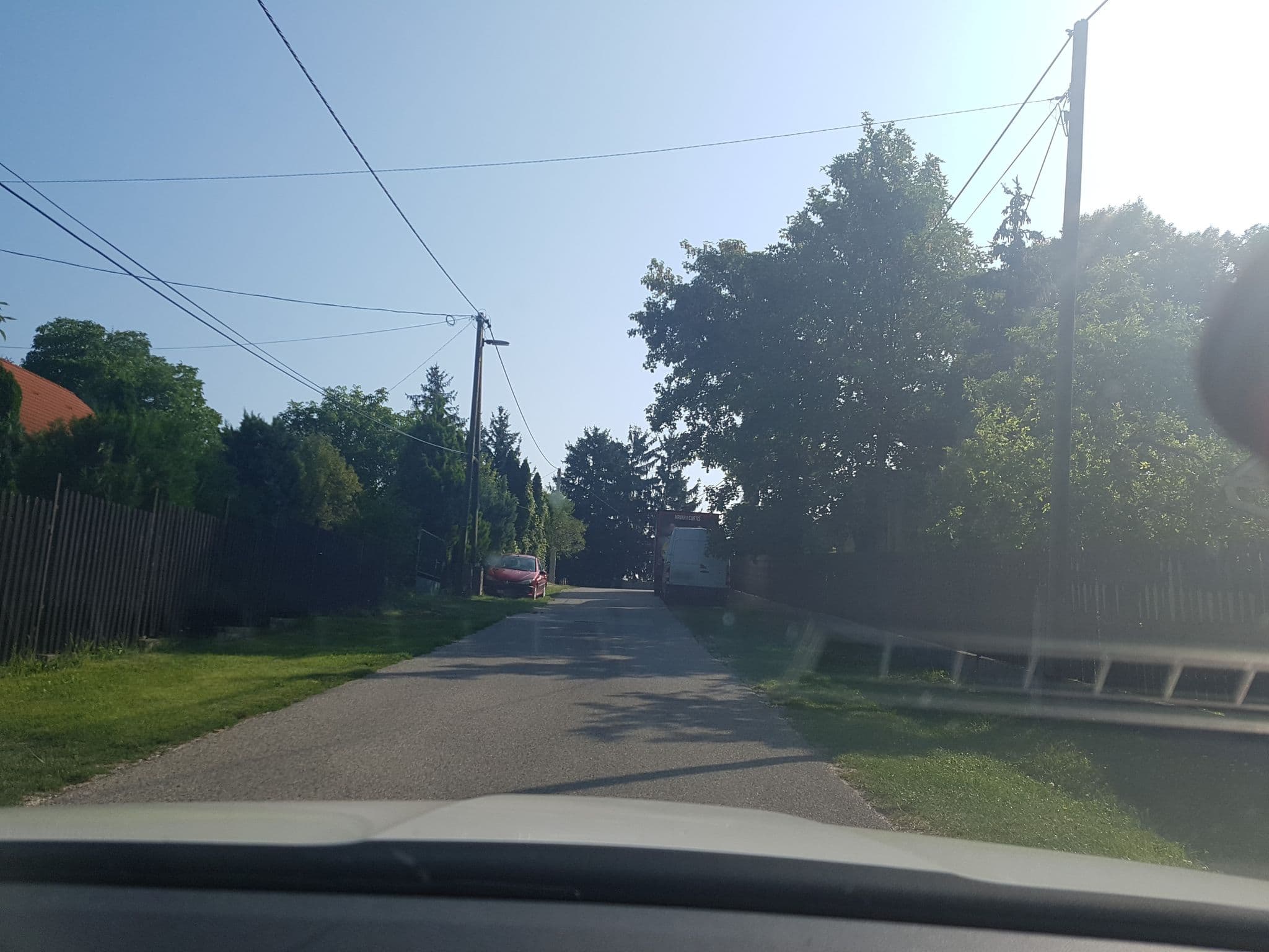 Street view near Fogadó Az Aranysashoz, Alsóörs — © grin (CC BY-SA · Mapillary)