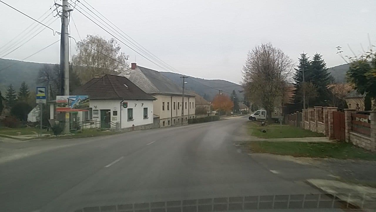 Street view near Bakonybél Apartmanház, Zirc — © utvonalfelmeresek (CC BY-SA · Mapillary)